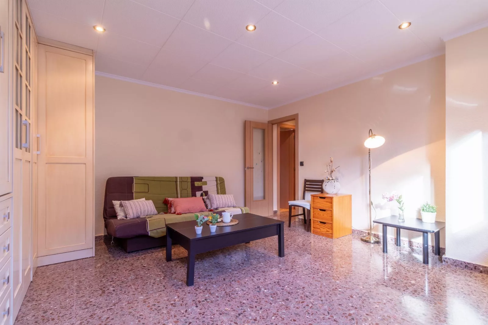 Piso luminoso y con vistas privilegiadas — Foto 2 de 16