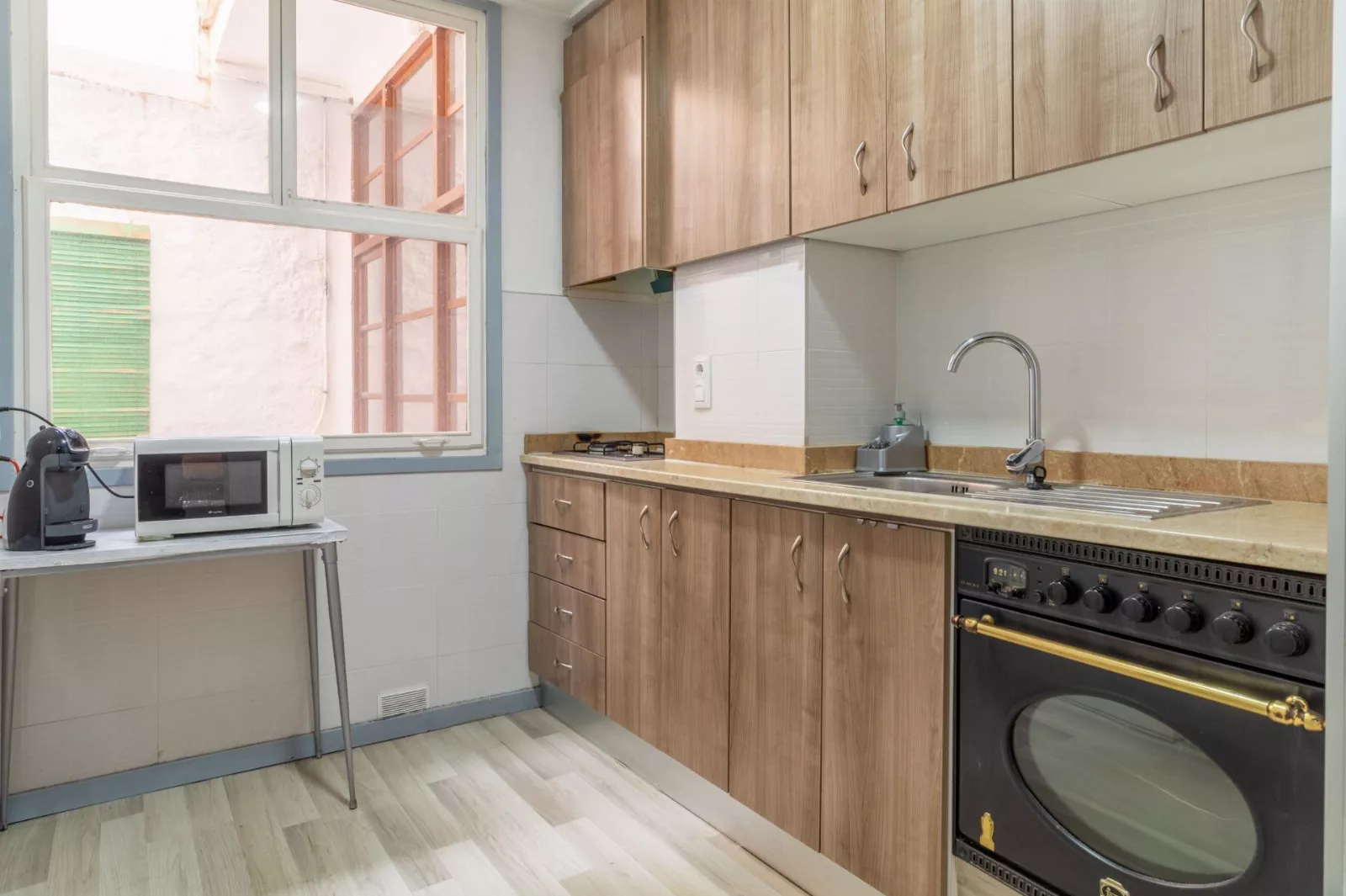 Doble Oportunidad: Casa Independiente 2 en 1 en Centro de Petrer — Foto 2 de 23