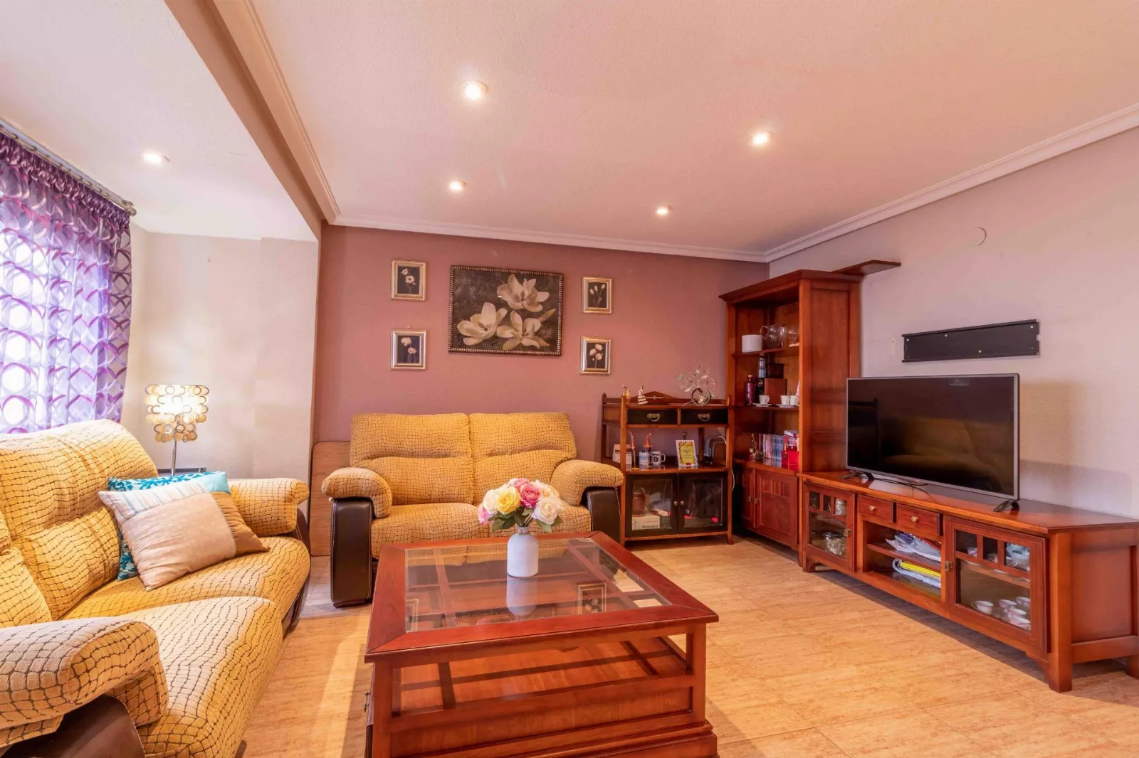 Vivienda Reformada y Amueblada en Elda - Lista para Entrar a Vivir — Foto 2 de 19