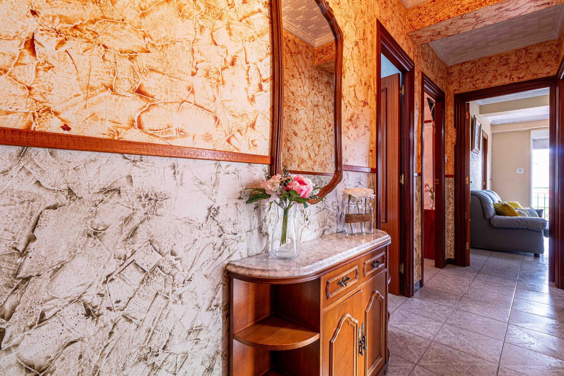 Apartment · 3 bed · 1 bath · 75 m² · Elda — Photo 2 of 16