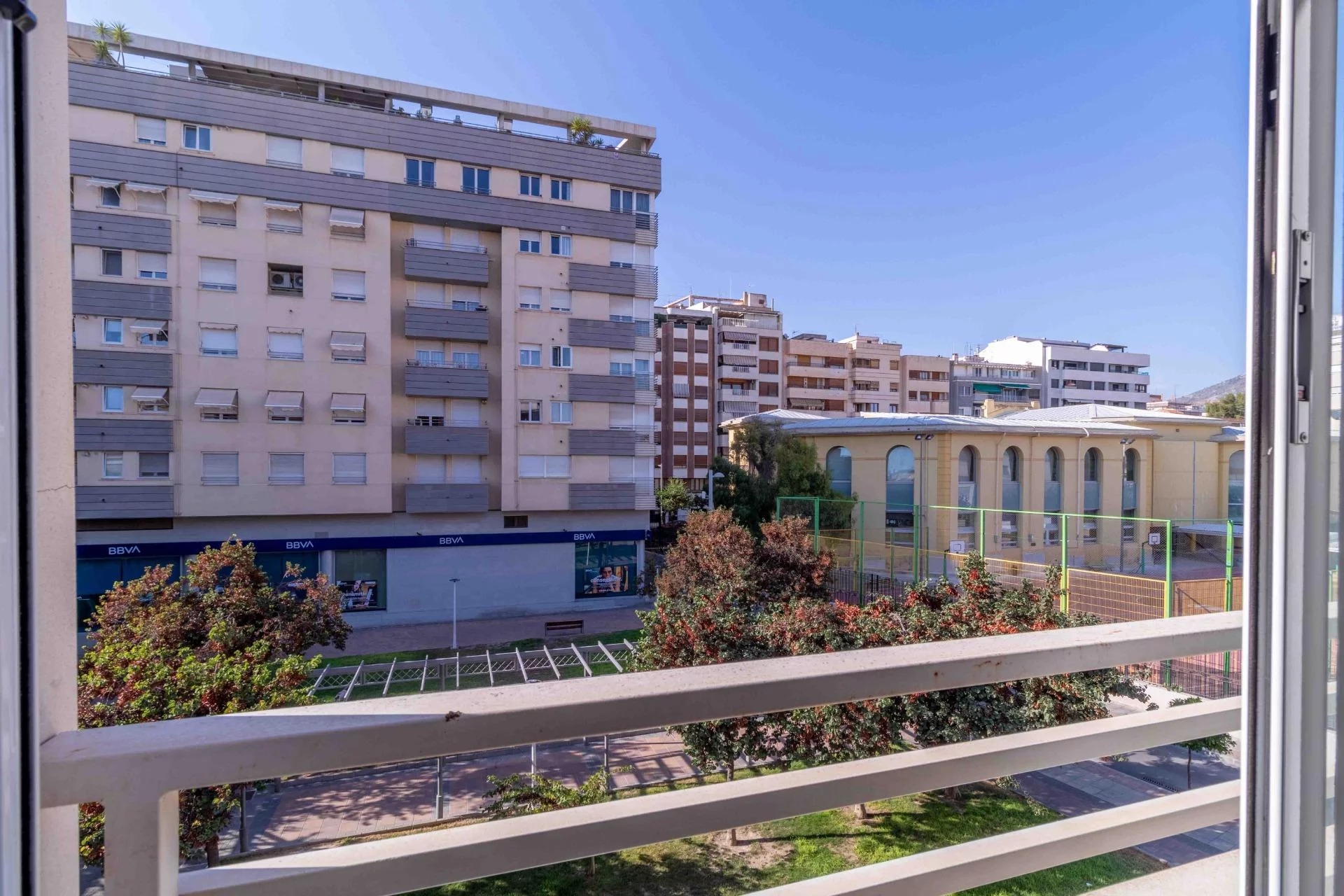 Centro y tranquilidad con vistas al colegio Padre Manjón