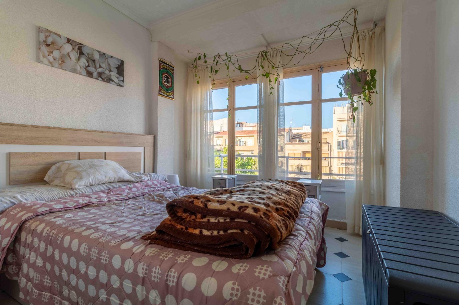 Apartment for rent in La fraternidad, Elda — Photo 2 of 17