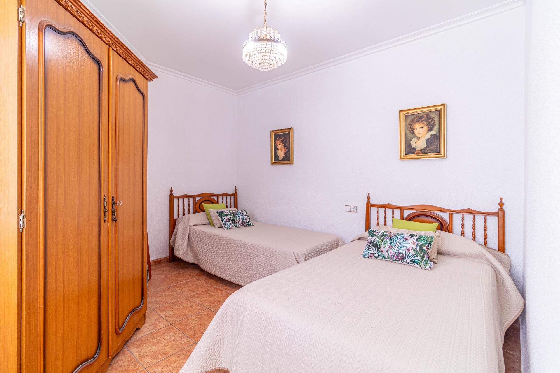 Apartment for rent in Avenidas chapí - alfonso xiii, Elda — Photo 5 of 13