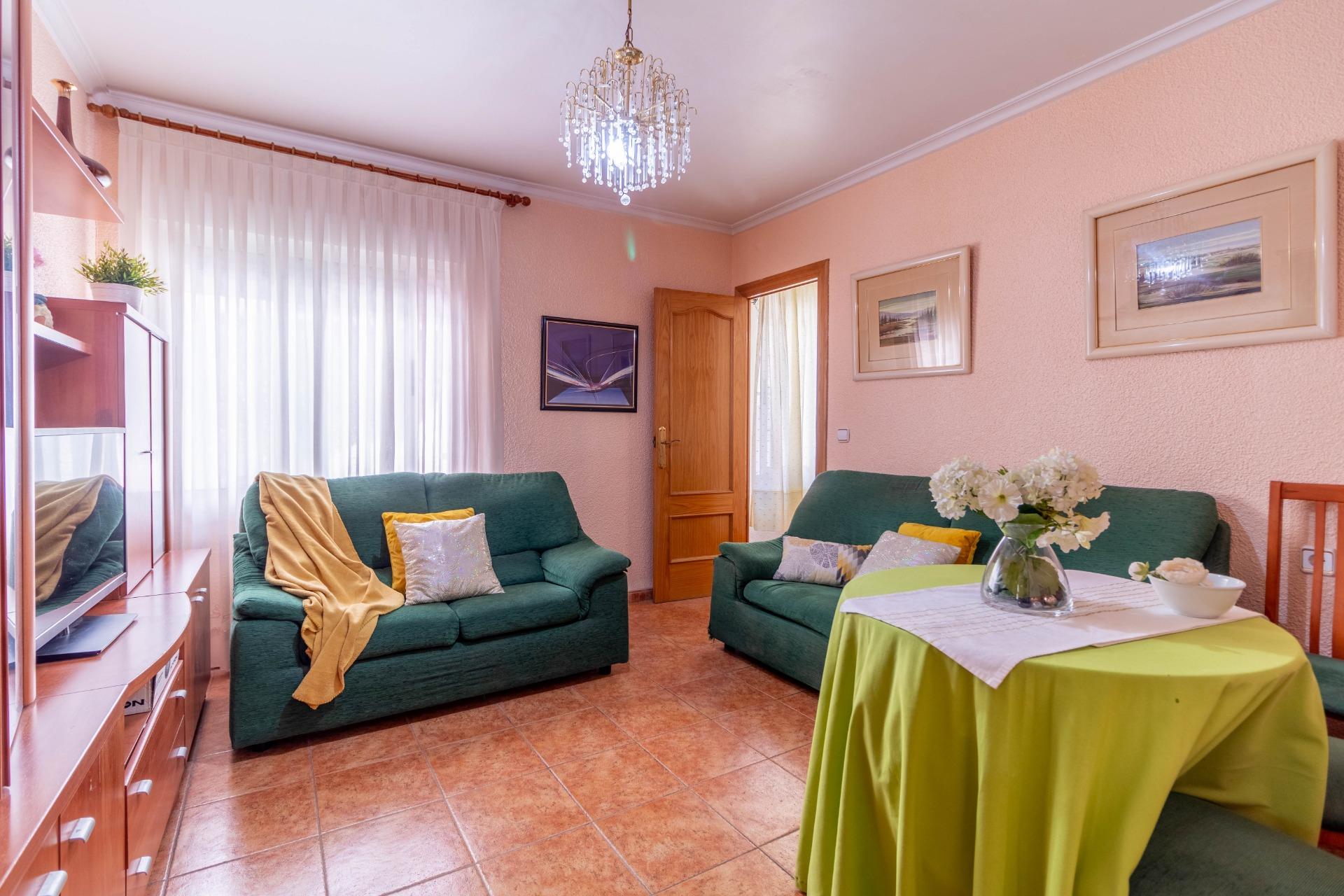 Apartment for rent in Avenidas chapí - alfonso xiii, Elda — Photo 3 of 13