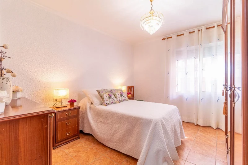 Apartment for rent in Avenidas chapí - alfonso xiii, Elda