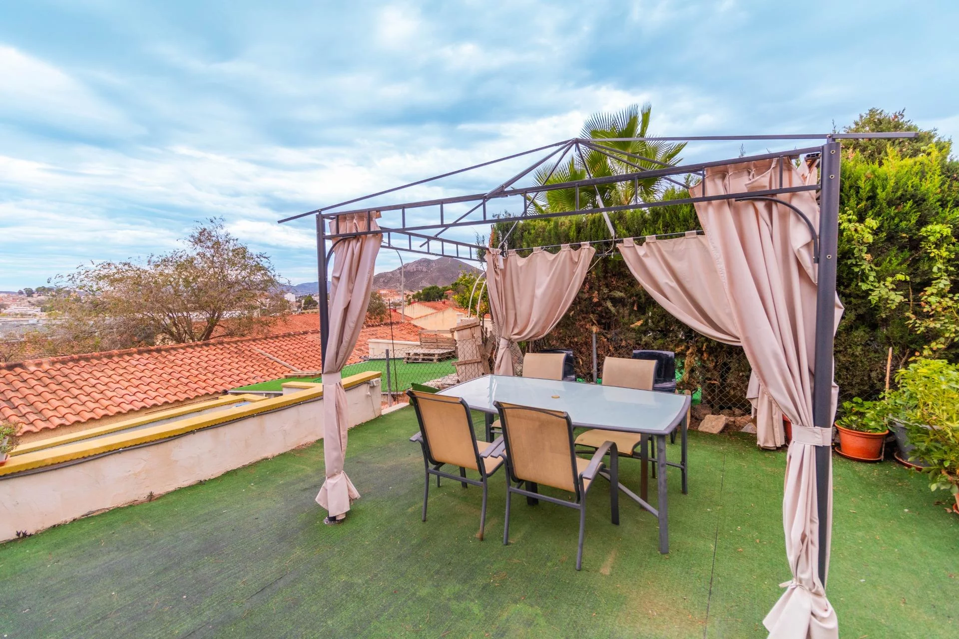 Encantador bungalow en la Torreta, Elda — Foto 4 de 39