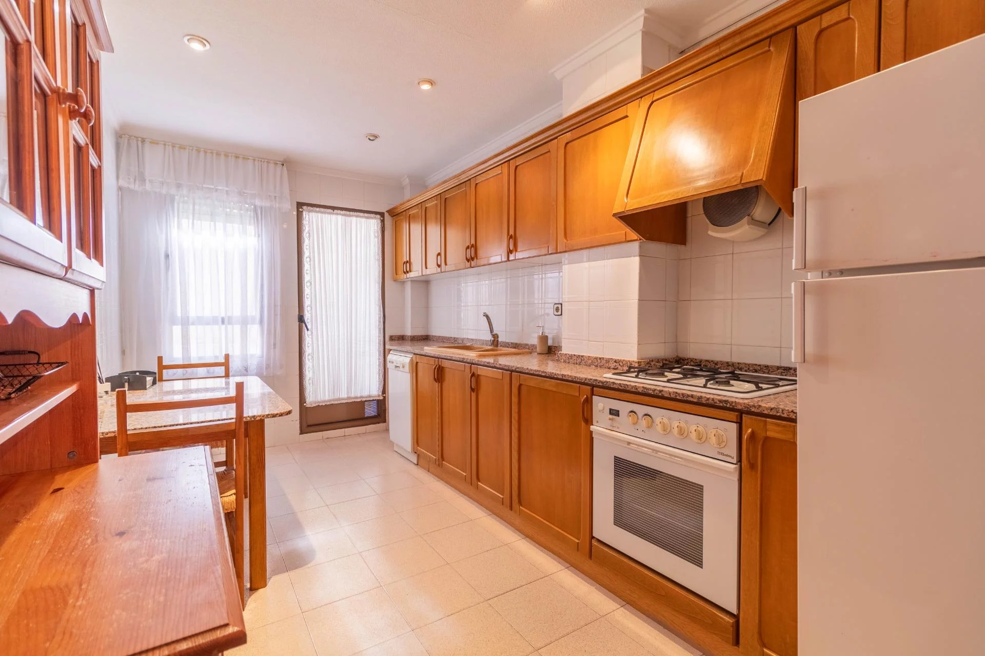 Tranquilidad y confort en Plaza Castelar — Foto 2 de 19