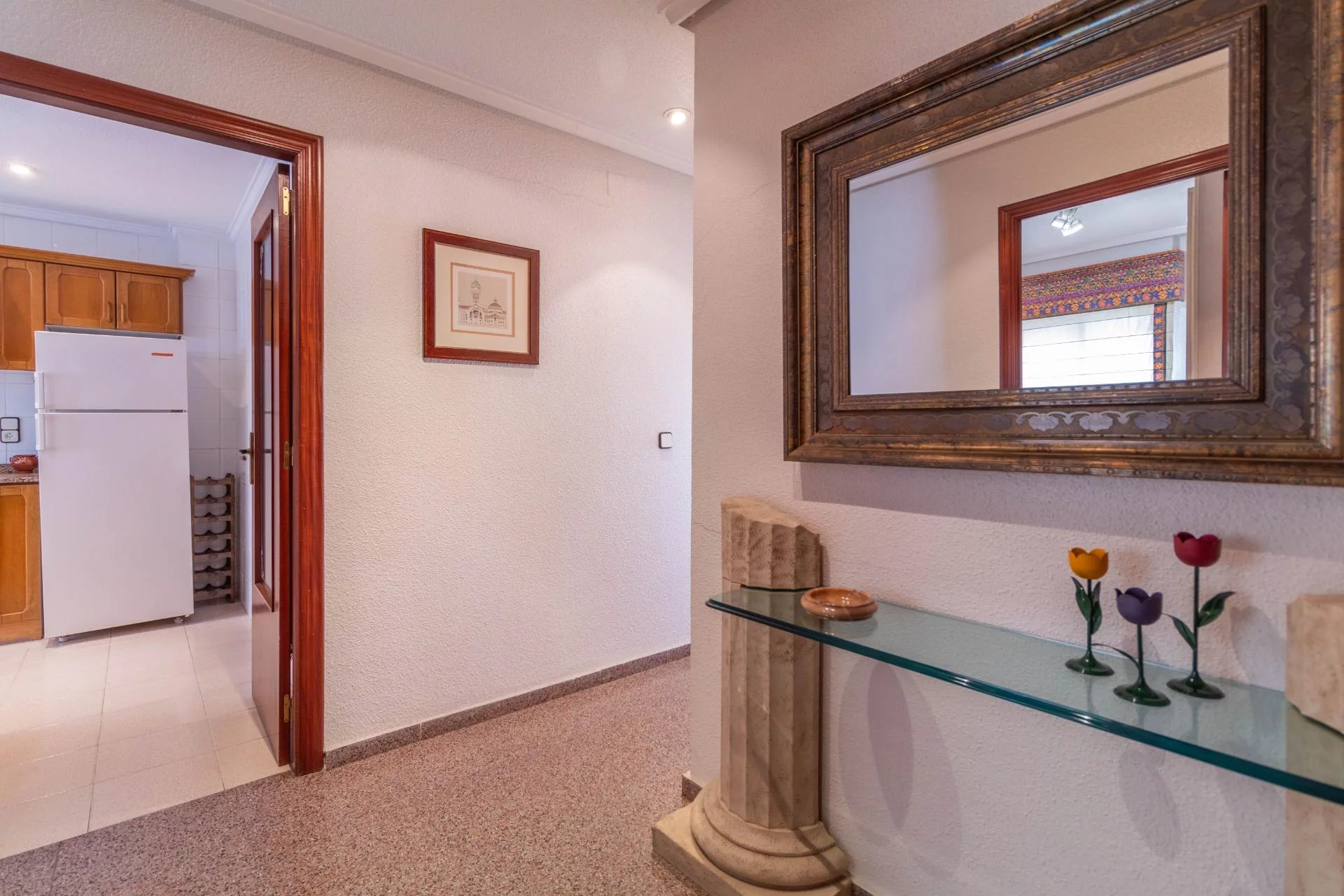 Tranquilidad y confort en Plaza Castelar — Foto 4 de 19