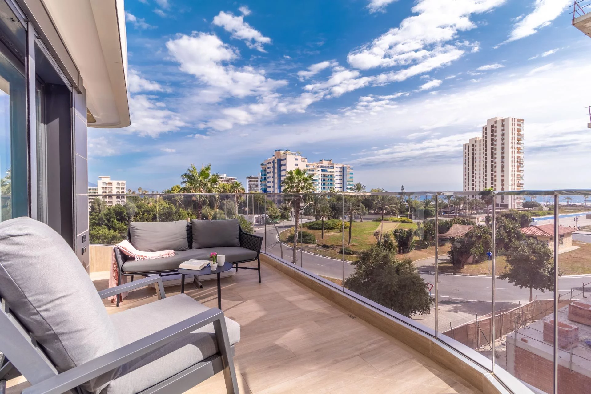 Piso exclusivo con vistas al mar en Alicante (Pau 5) — Foto 5 de 42