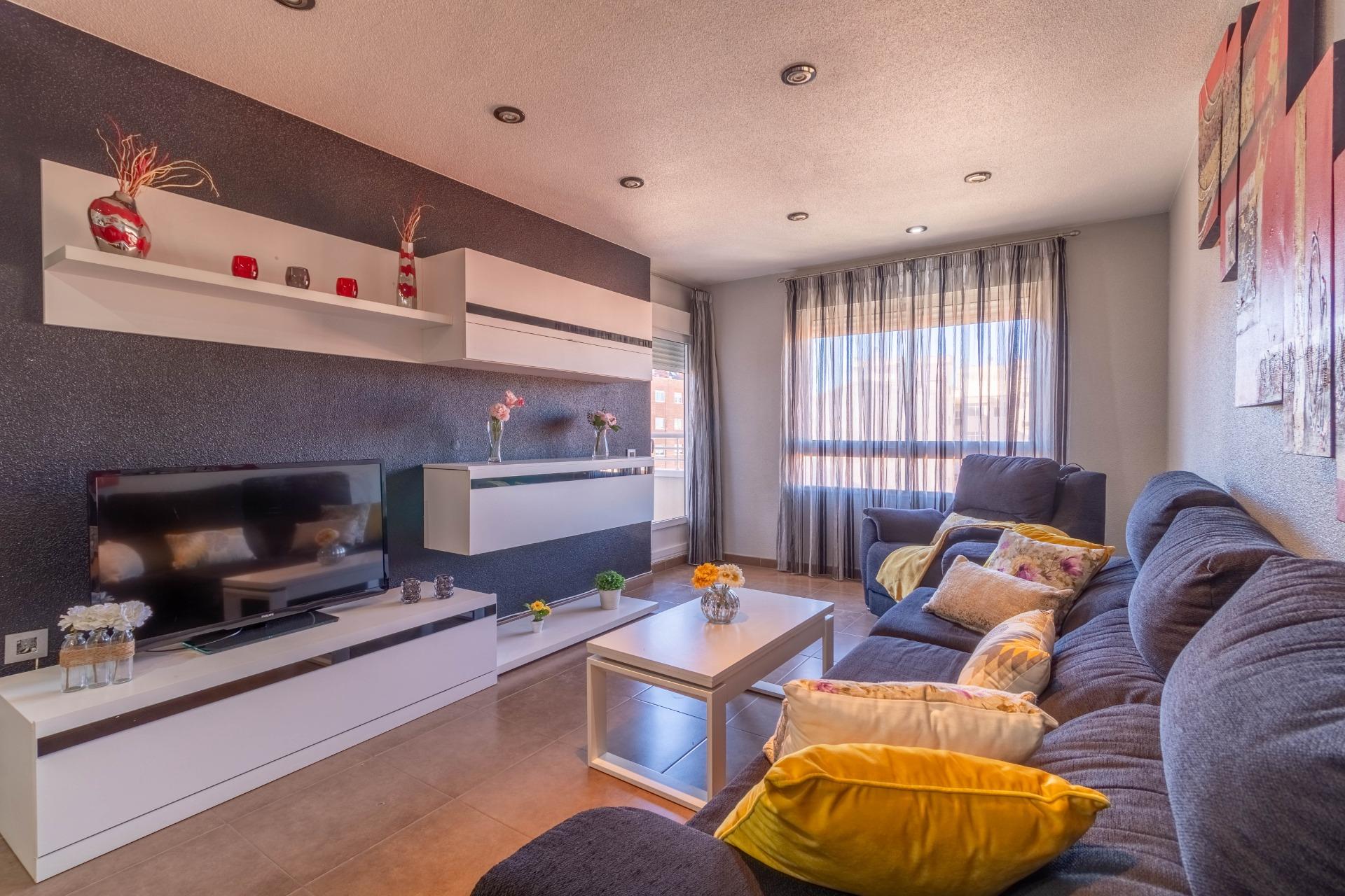 Apartment for rent in El Campet, Petrer — Photo 3 of 20