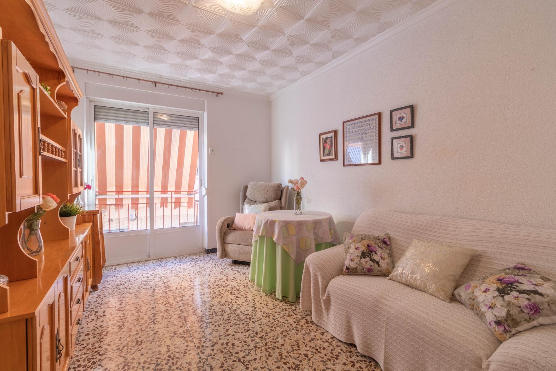 Apartment for rent in Avenida de chapí, Elda — Photo 4 of 12