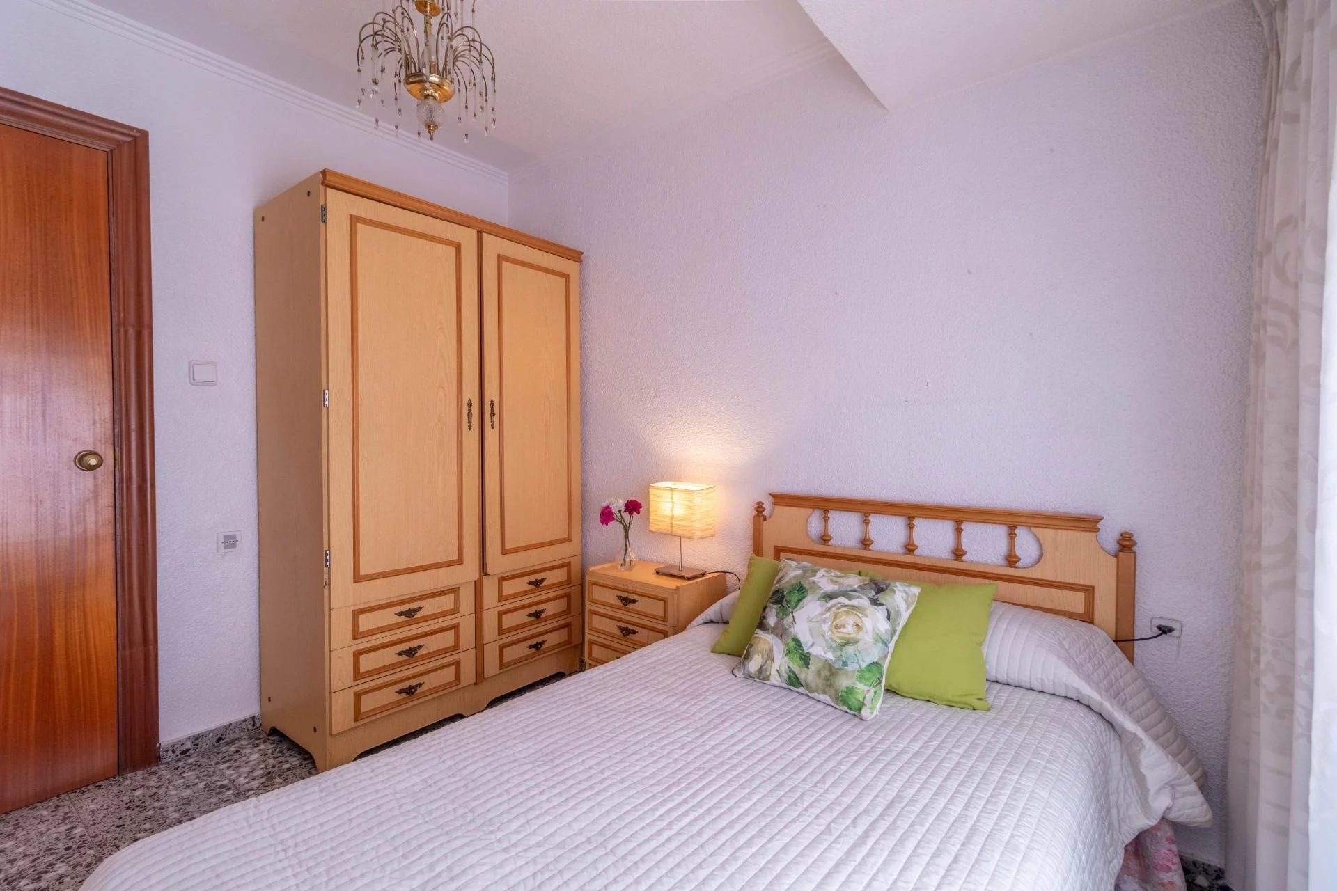 Piso para entrar a vivir en Elda — Foto 3 de 16