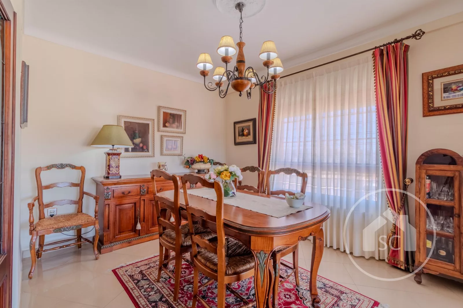 Precioso piso clasico en el corazon de Elda — Foto 5 de 29