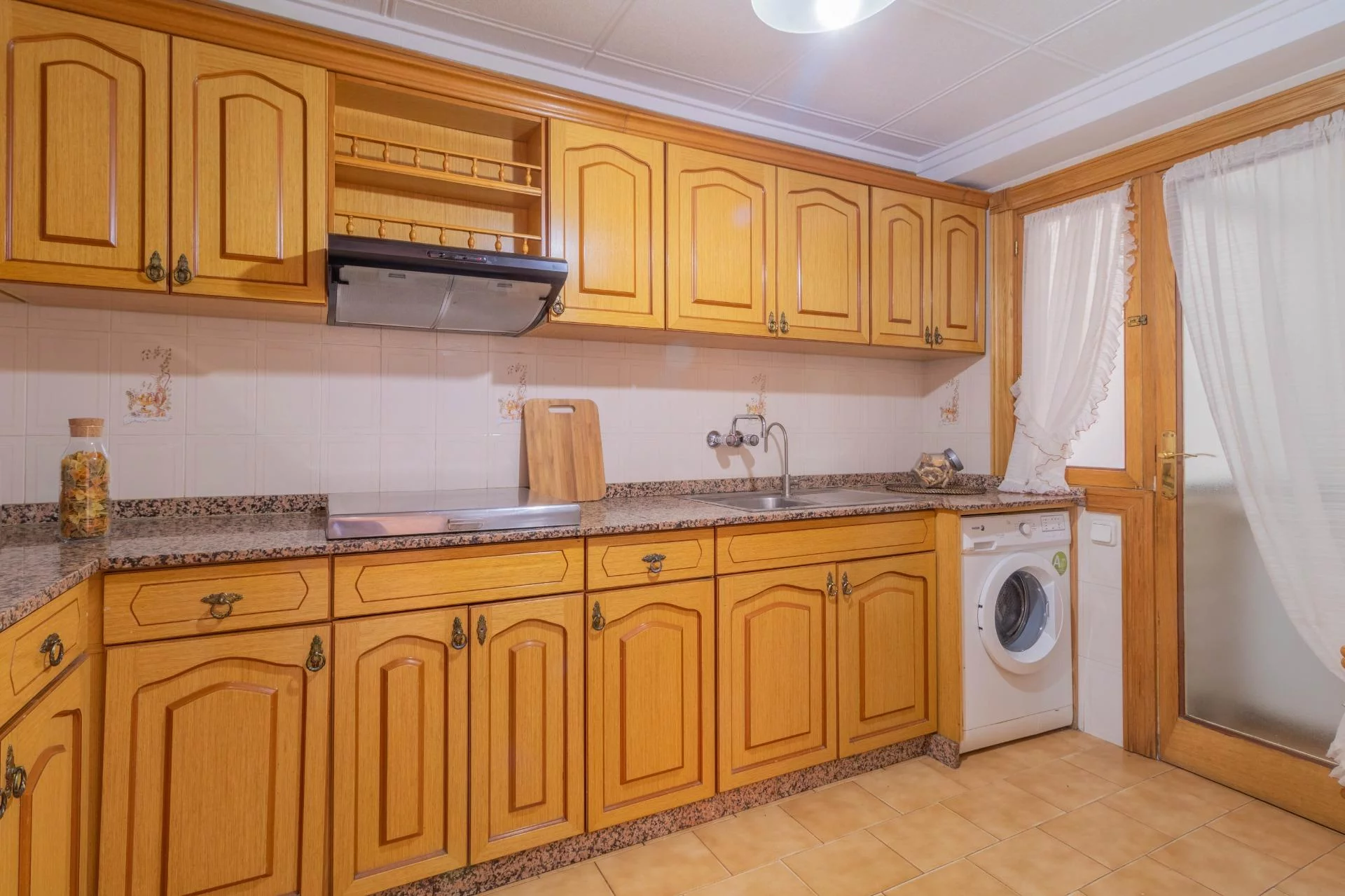 Piso con vistas en Avenida de Madrid, Petrer — Foto 5 de 16