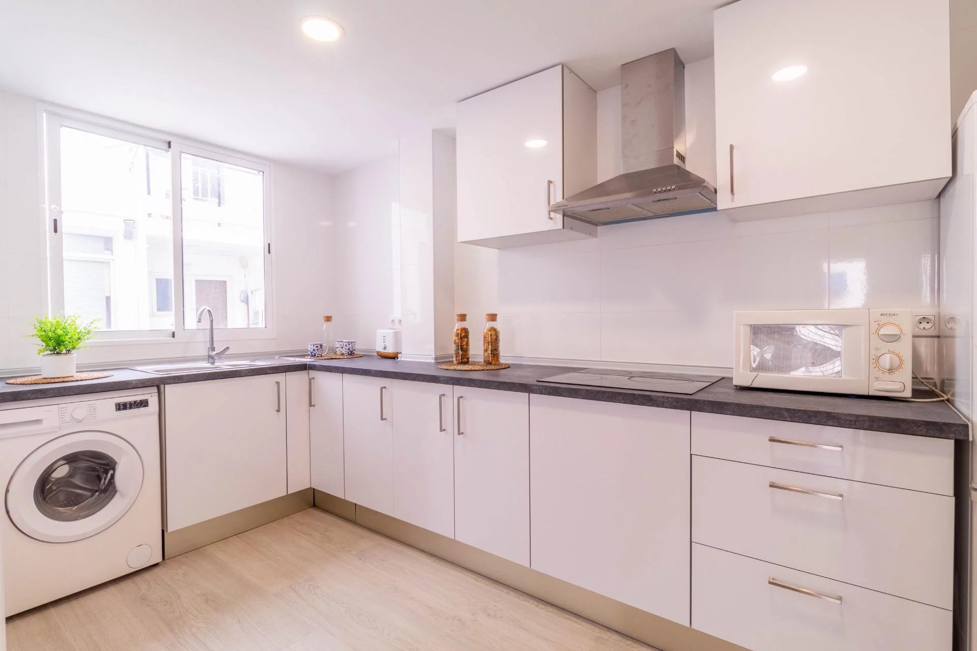 Apartamento con Vistas al Mar en Gran Playa (Santa Pola) — Foto 2 de 26