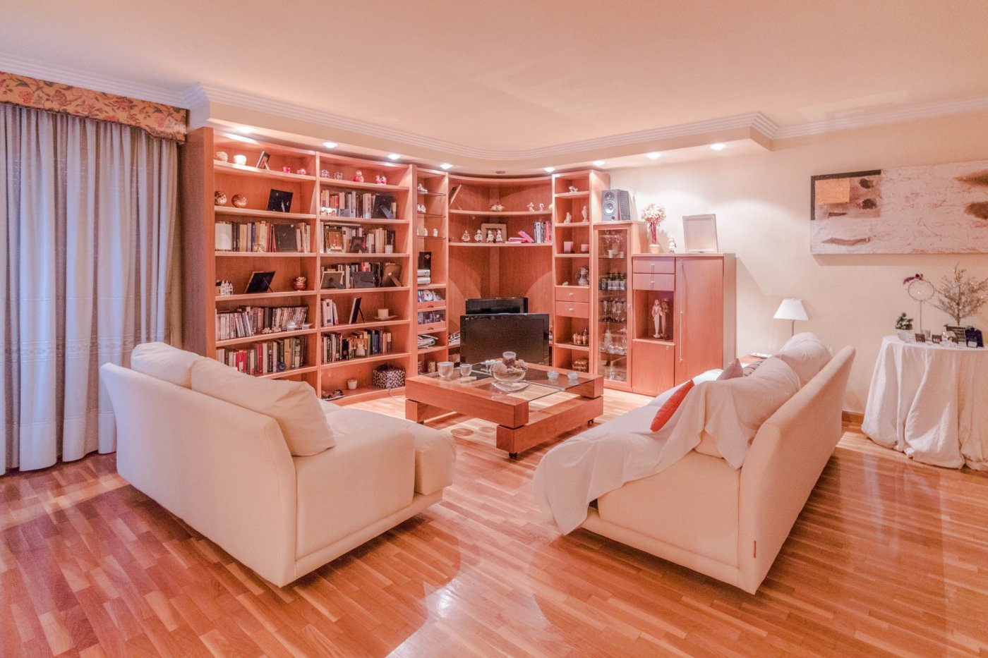Apartment · 2 bed · 2 baths · 142 m² · Elda
