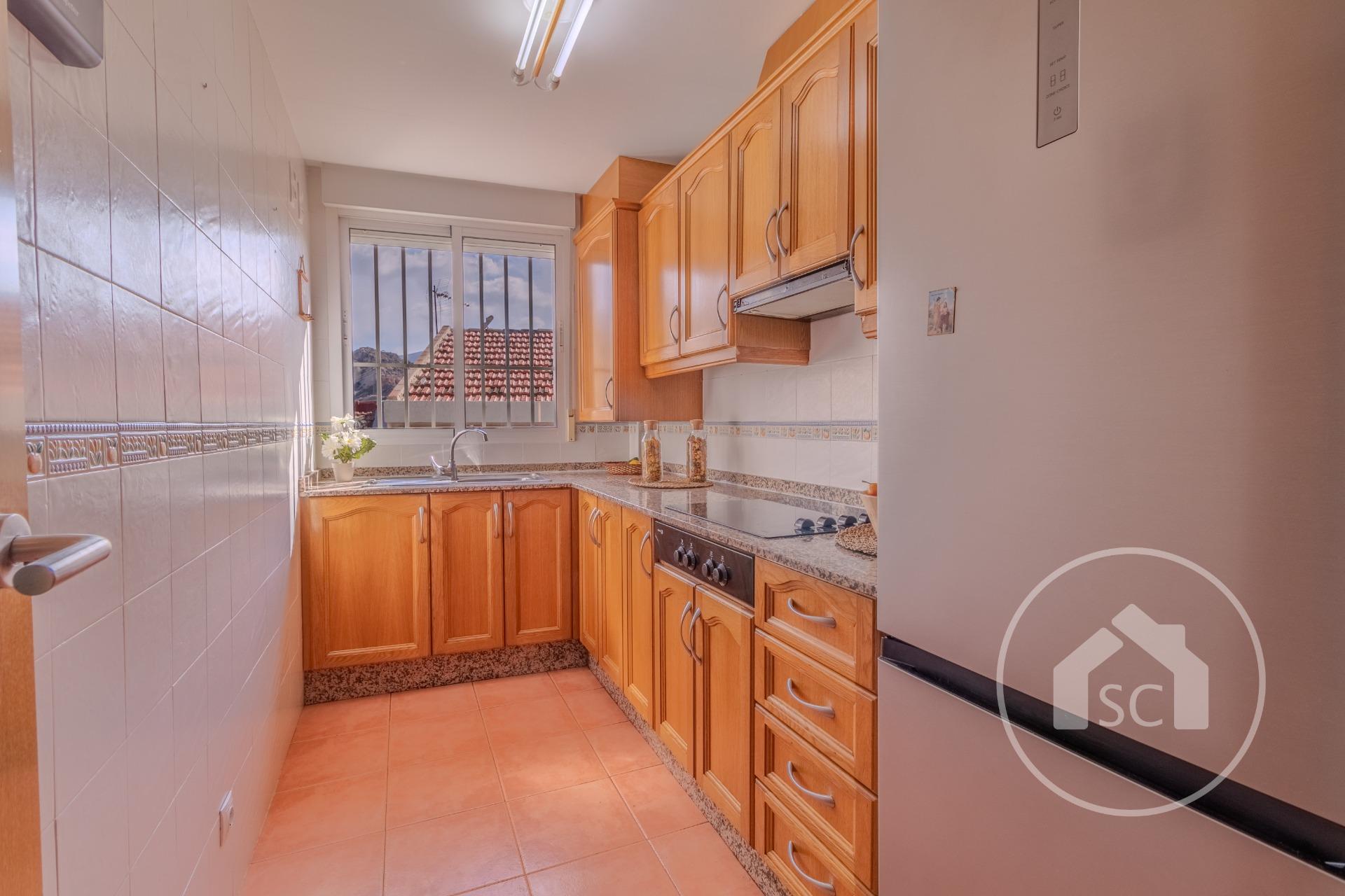 Piso Bajo con Patio y Vistas al Cid