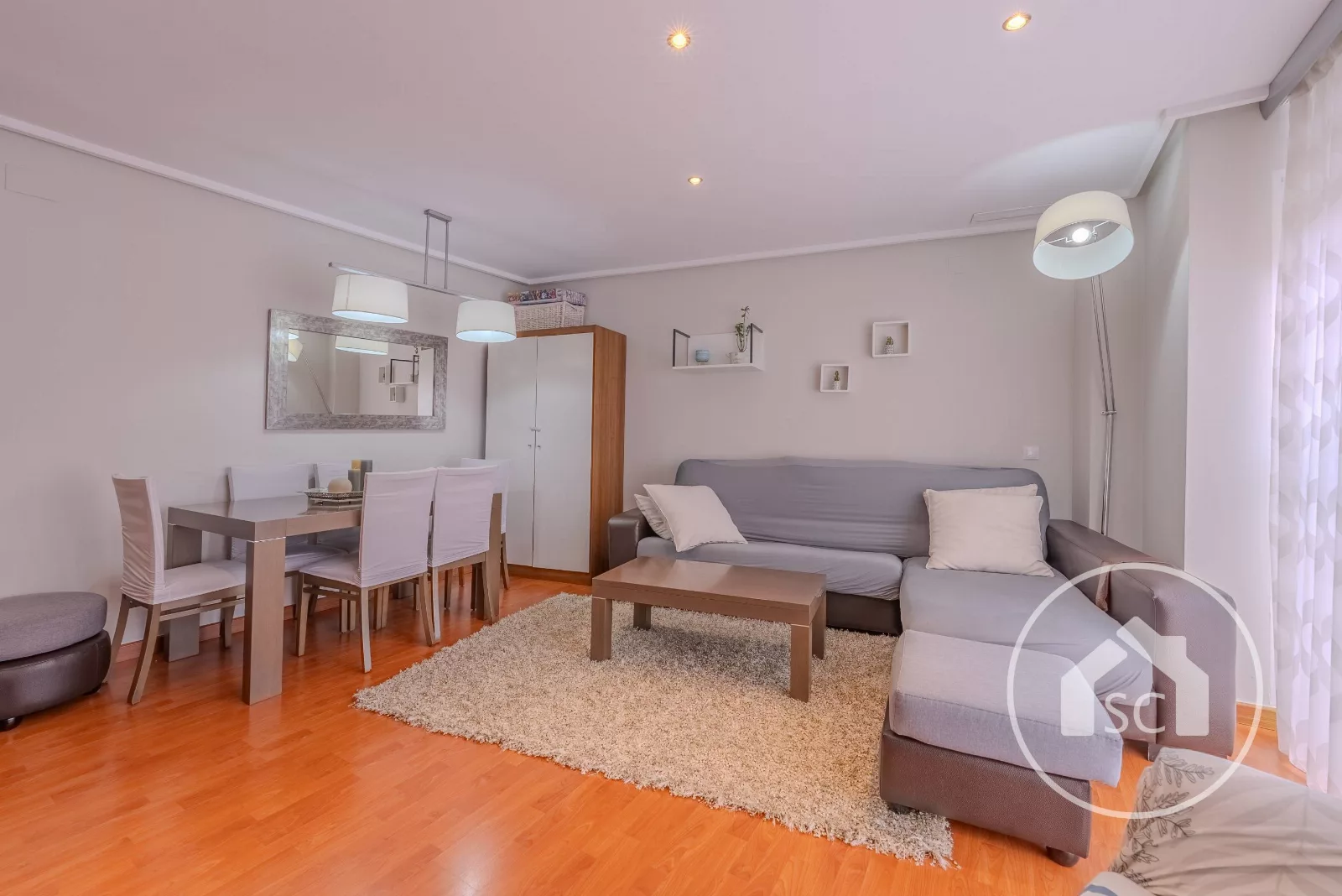 Precioso Piso Seminuevo En Petrer — Foto 3 de 24