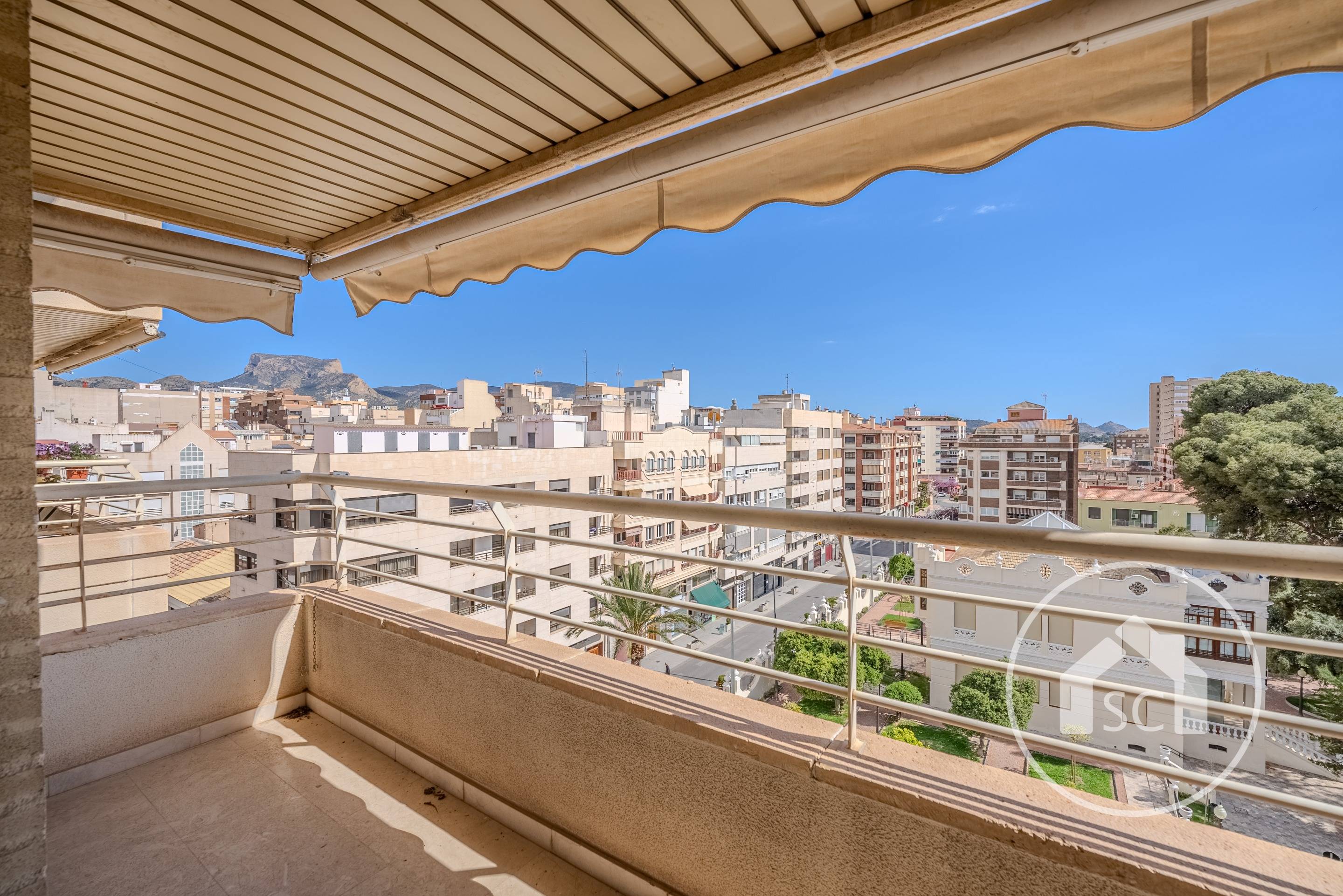 Apartment · 4 bed · 2 baths · 155 m² · Elda — Photo 5 of 38