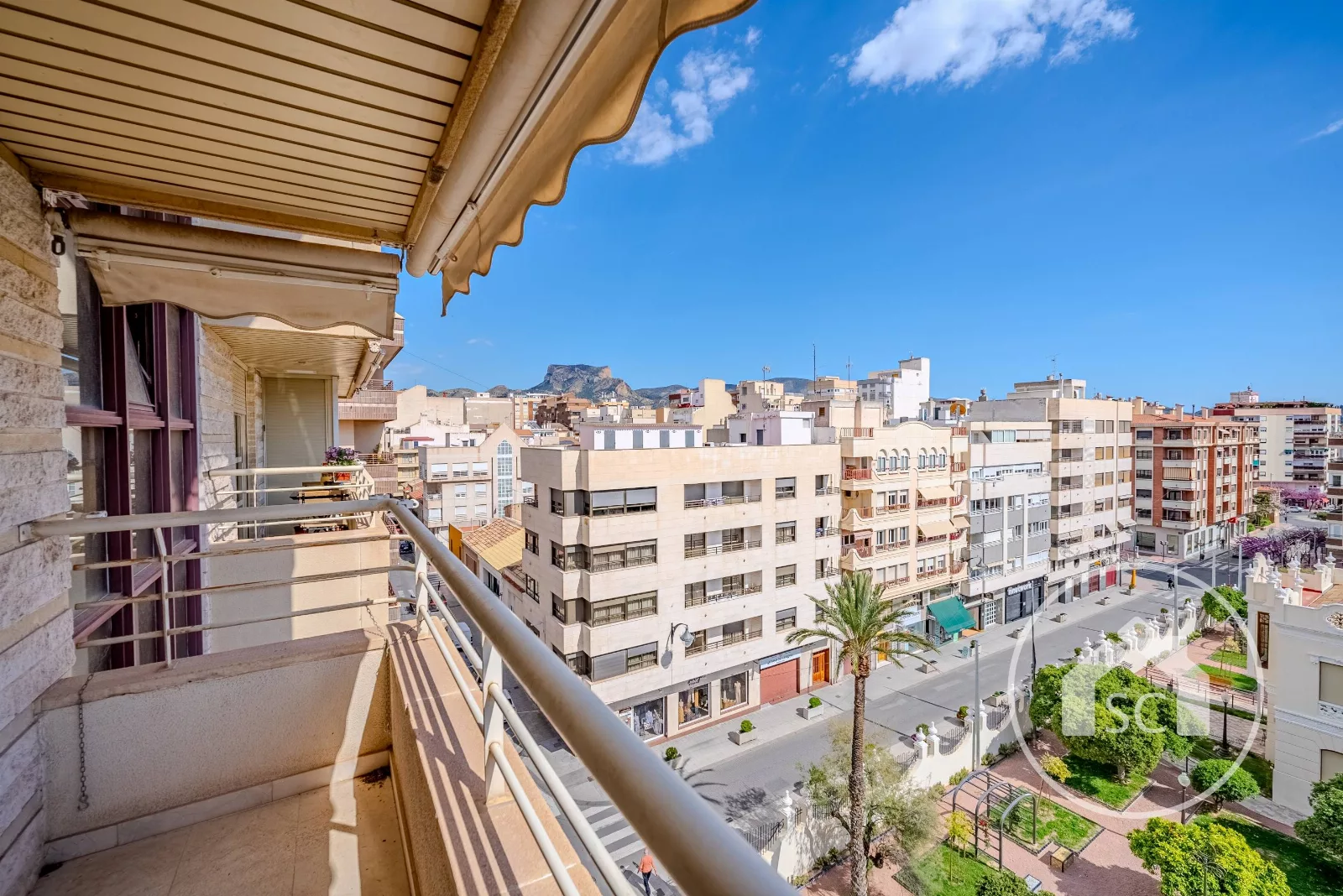 Apartment · 4 bed · 2 baths · 155 m² · Elda — Photo 3 of 38