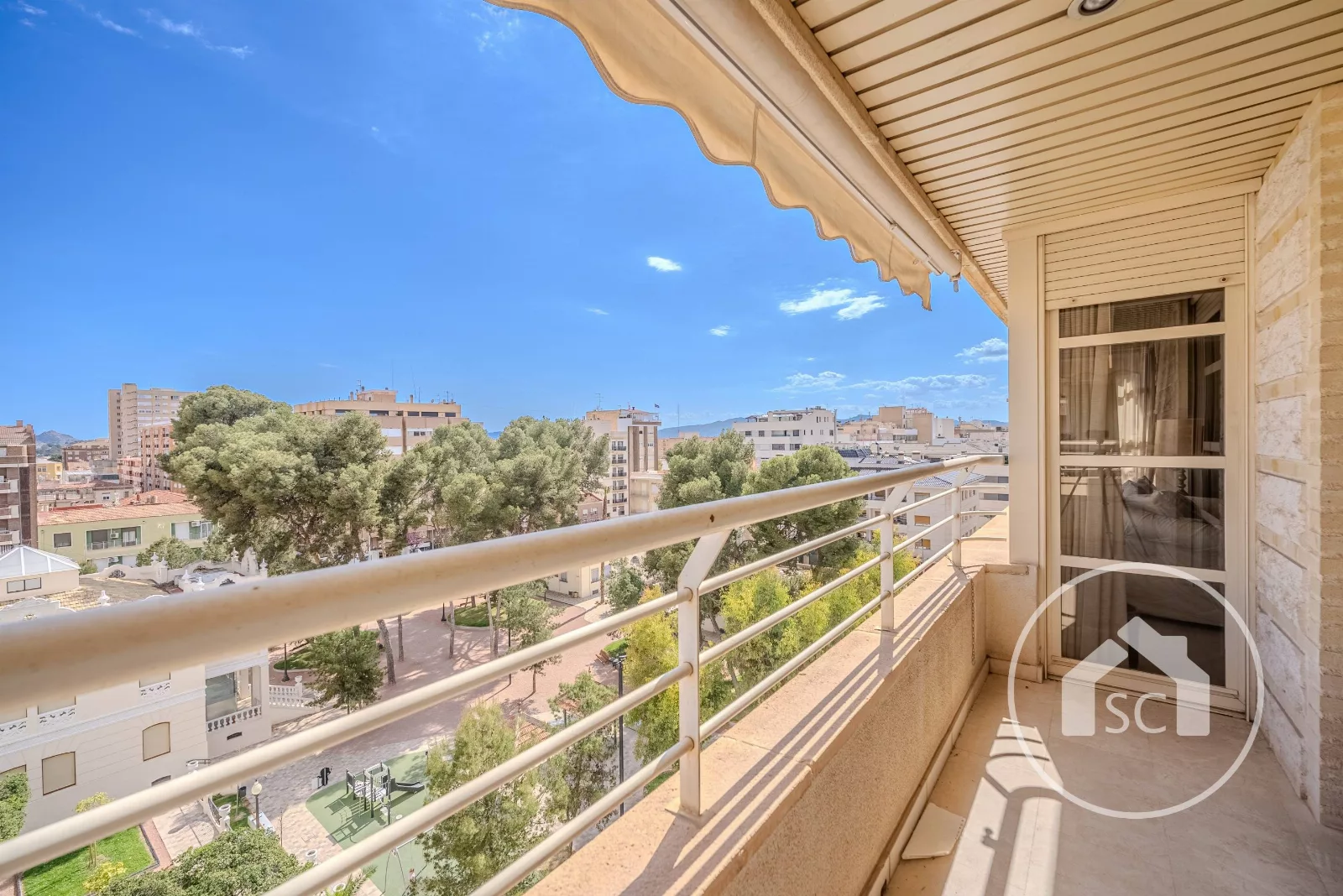 Apartment · 4 bed · 2 baths · 155 m² · Elda — Photo 4 of 38