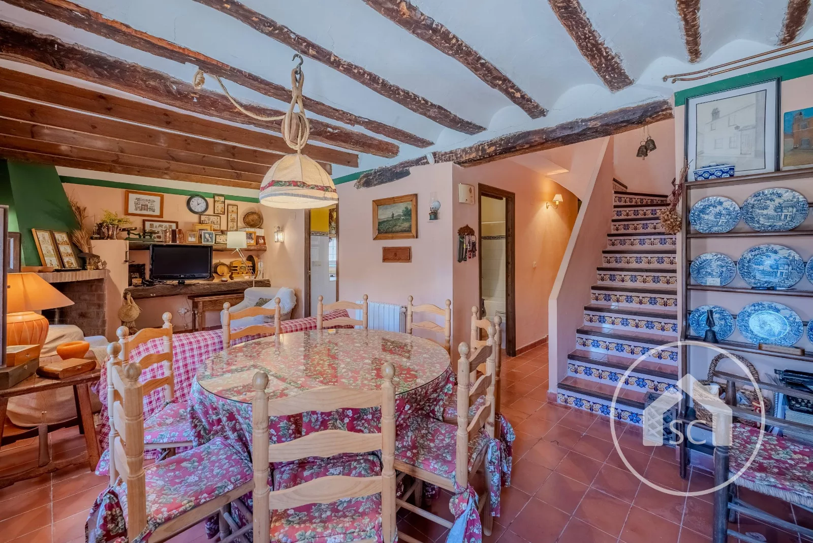 Encantandora Casa de Estilo Rústico — Foto 3 de 47