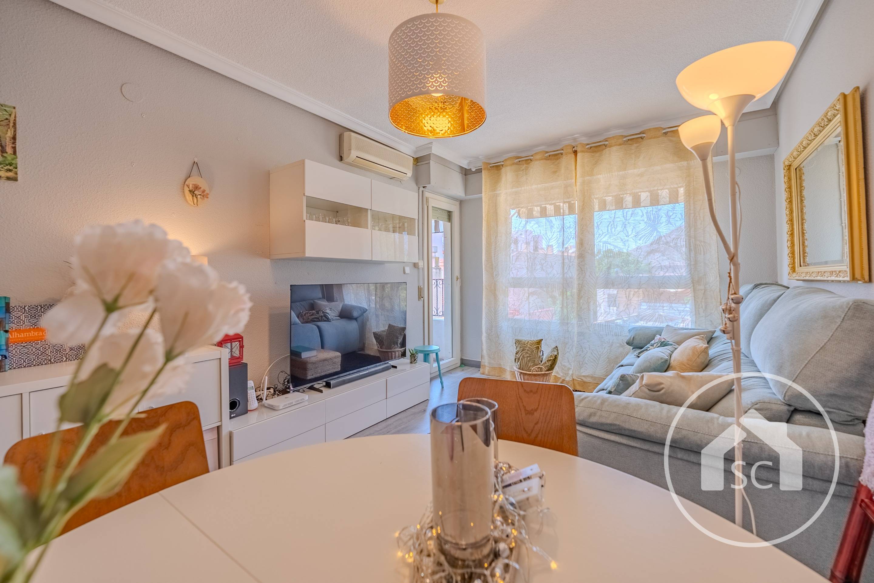 Piso Reformado, Luminoso y Bien Ubicado en Elda