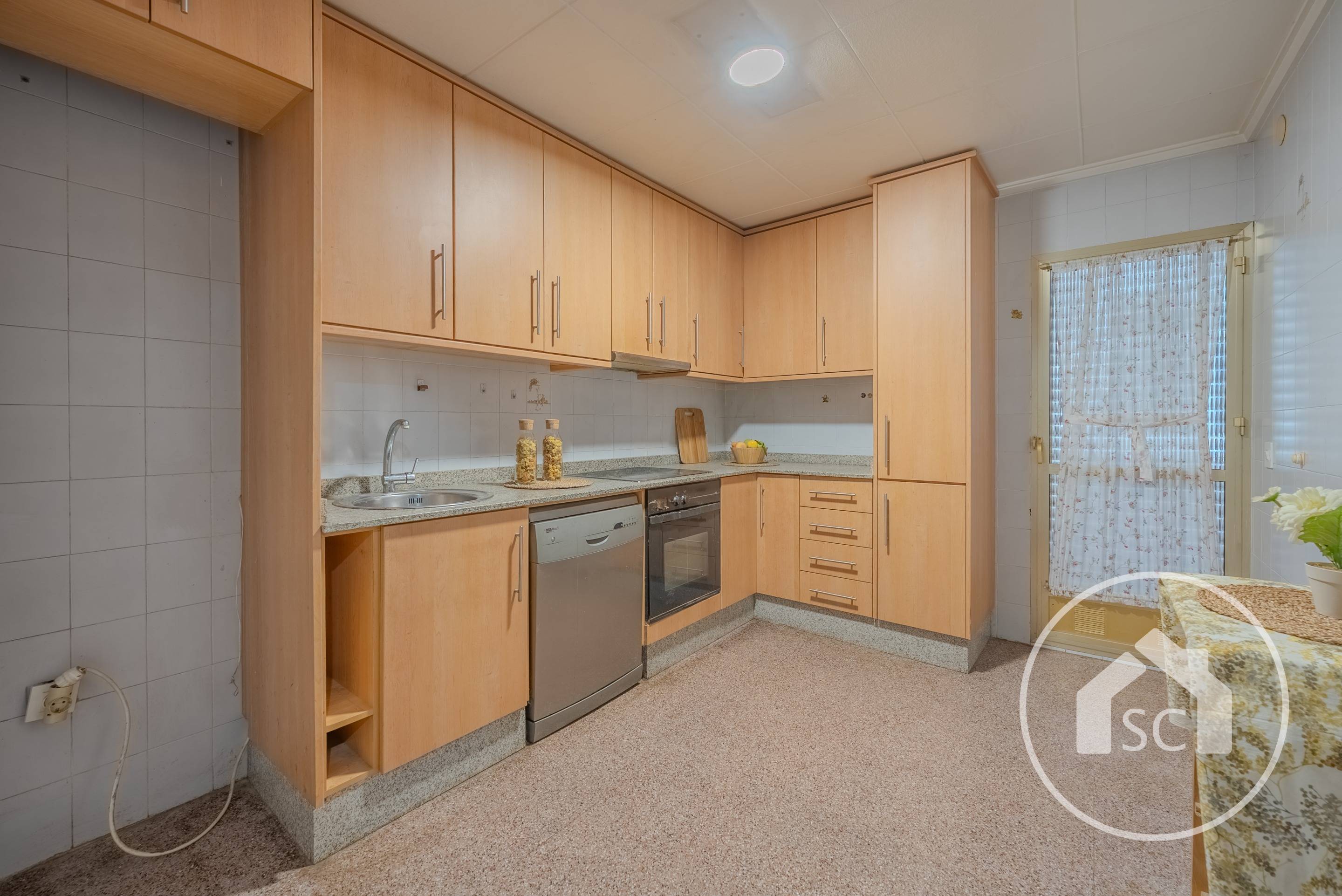 Apartment for sale in Barrio la salud, Elda — Photo 2 of 25