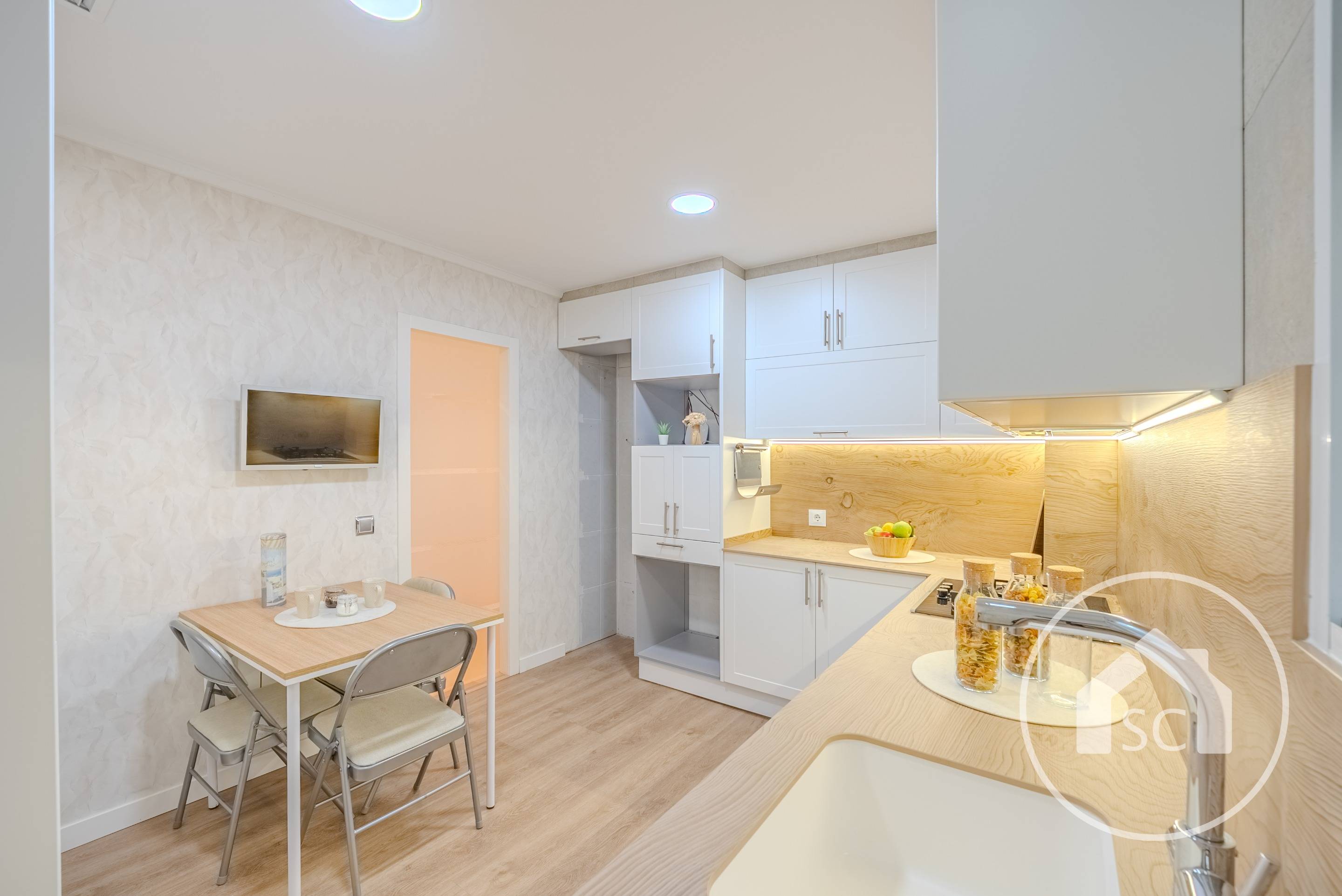 Apartment for sale in Jardín de la música, Elda — Photo 4 of 26