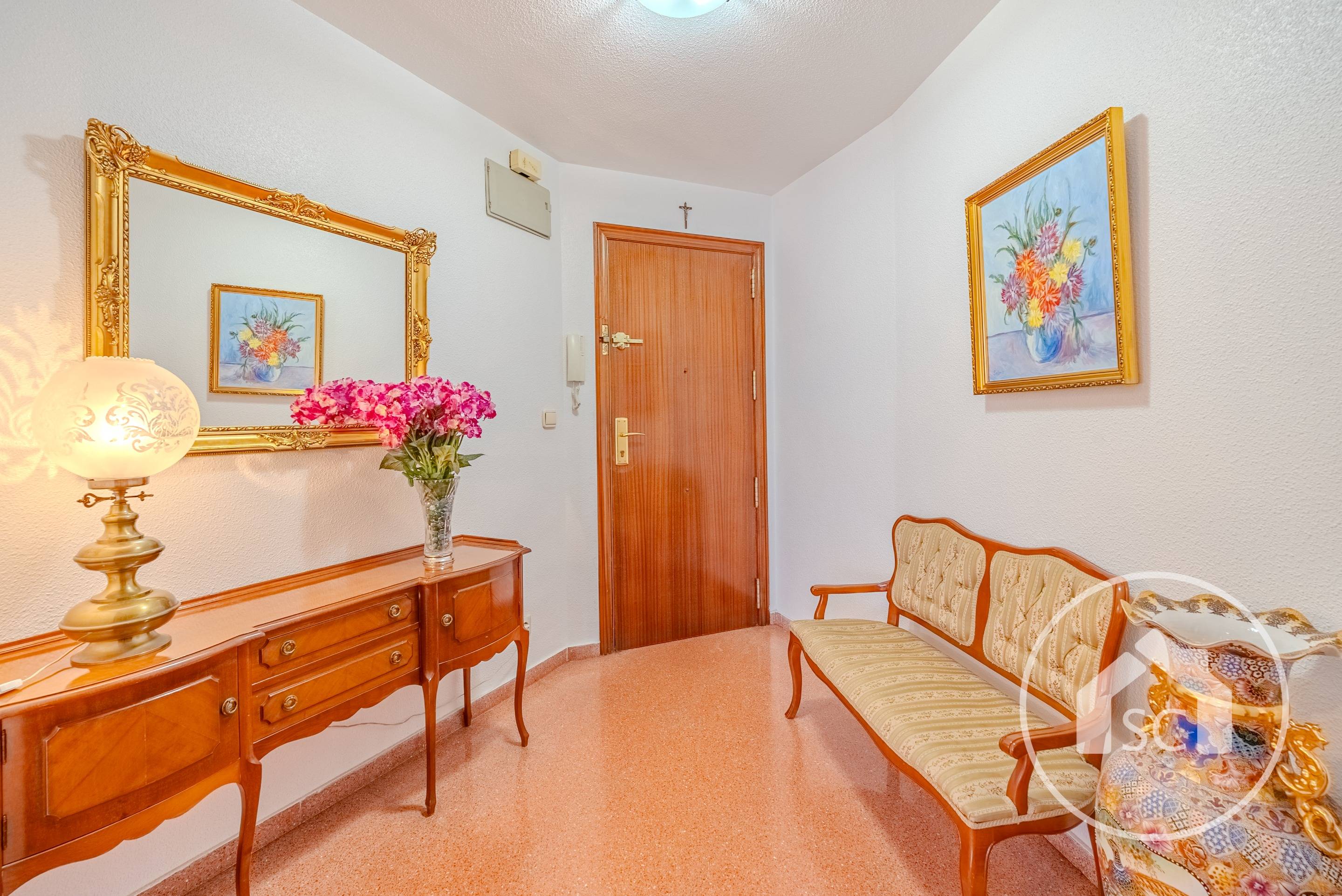 Apartment for sale in Gran avenida, Elda — Photo 2 of 23