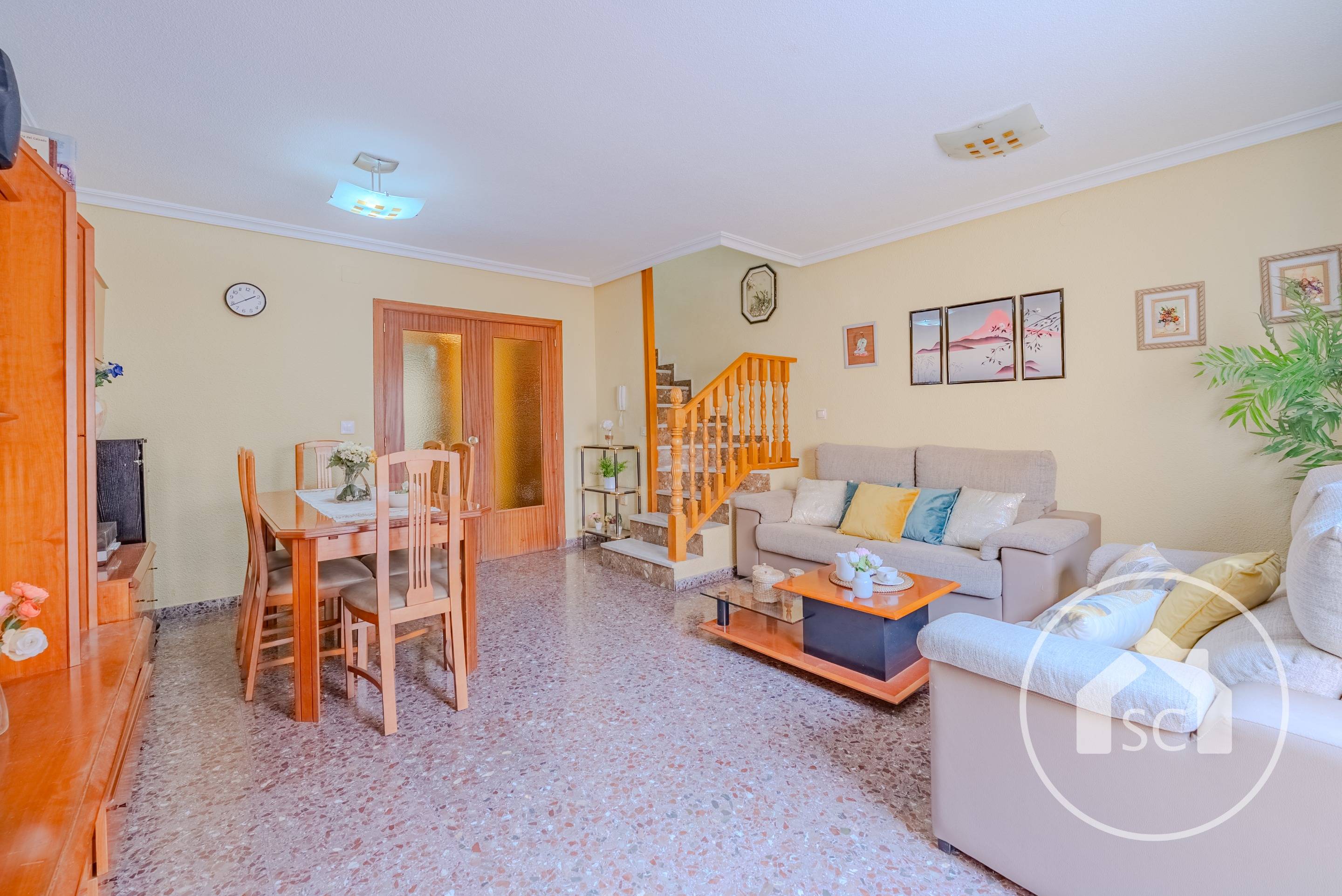 Bungalow for sale in Estación, Elda — Photo 3 of 32