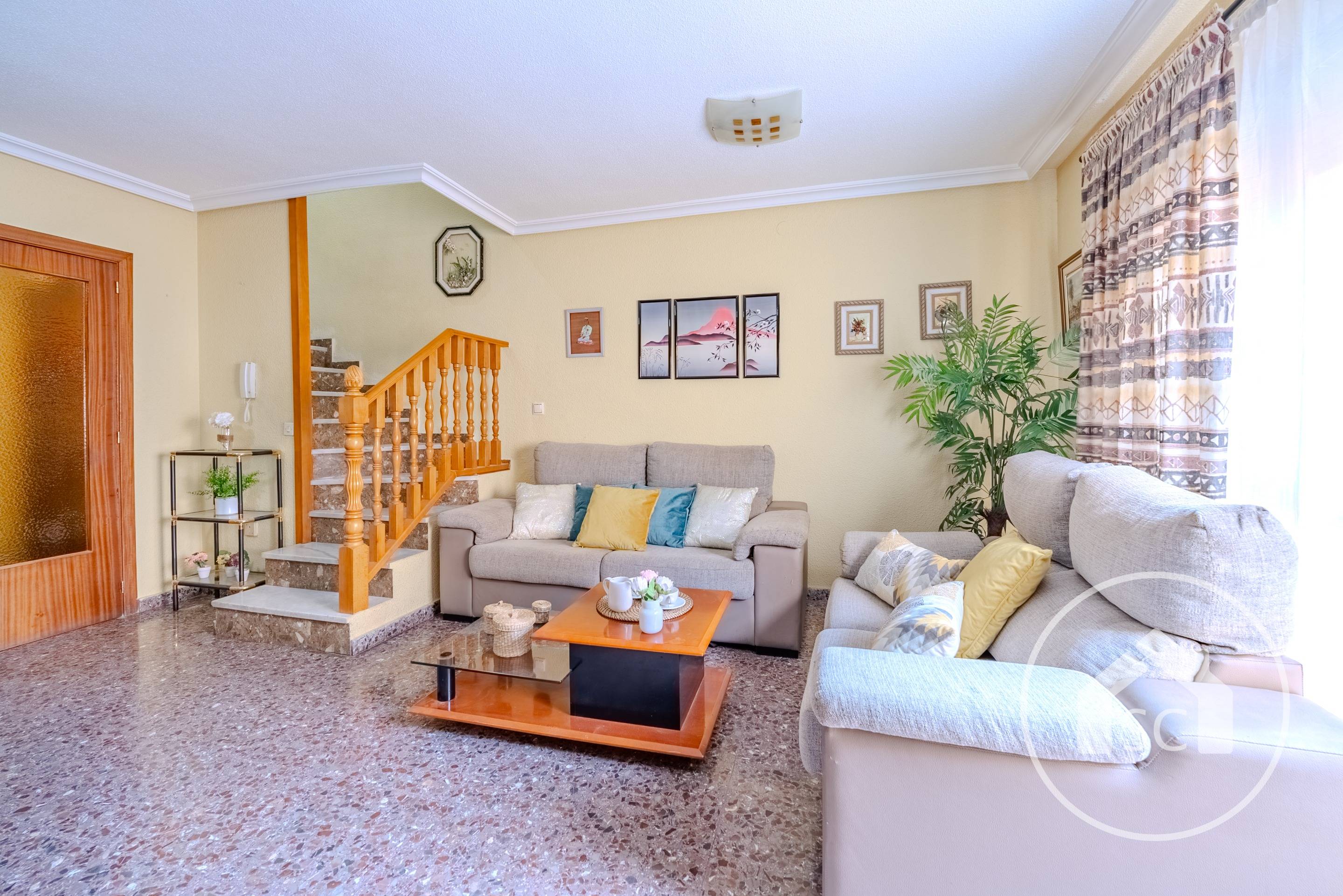 Bungalow for sale in Estación, Elda — Photo 4 of 32