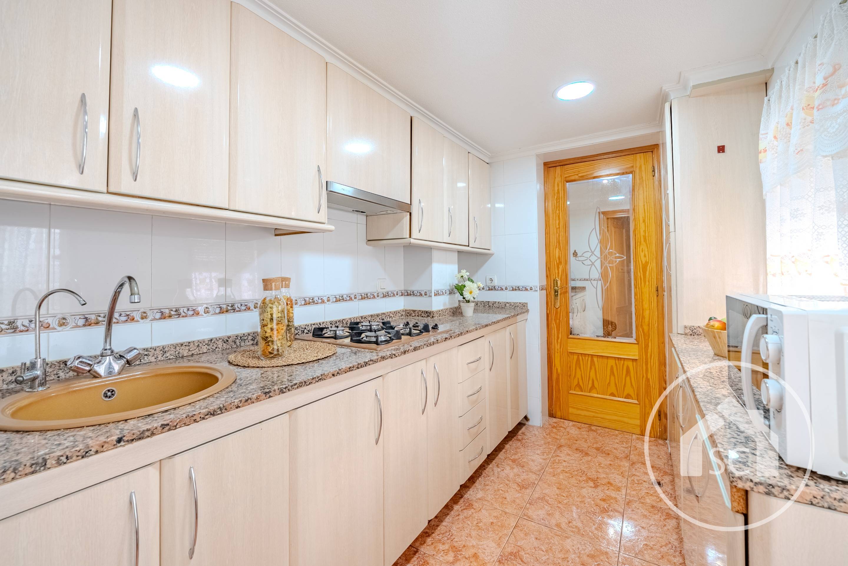 Piso amplio en Huerta Nueva (Elda)