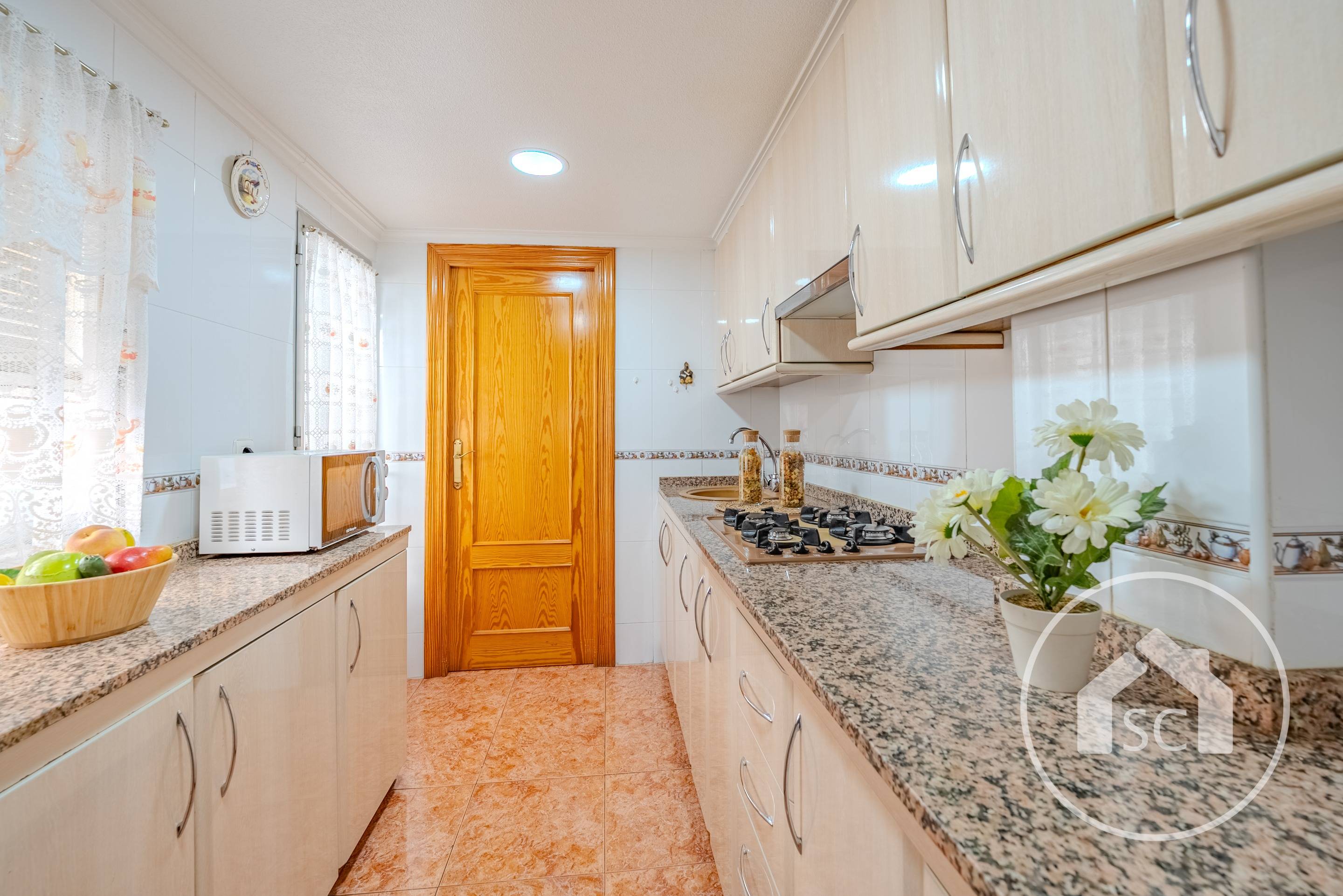 Piso amplio en Huerta Nueva (Elda) — Foto 2 de 13