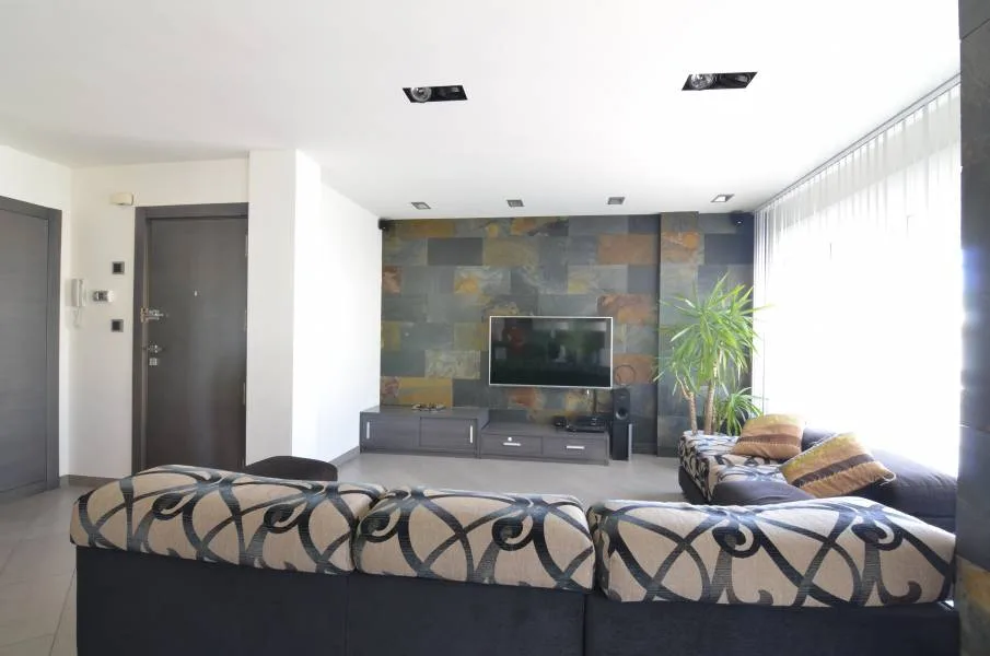 Apartment · 3 bed · 2 baths · 110 m² · Elda — Photo 3 of 22