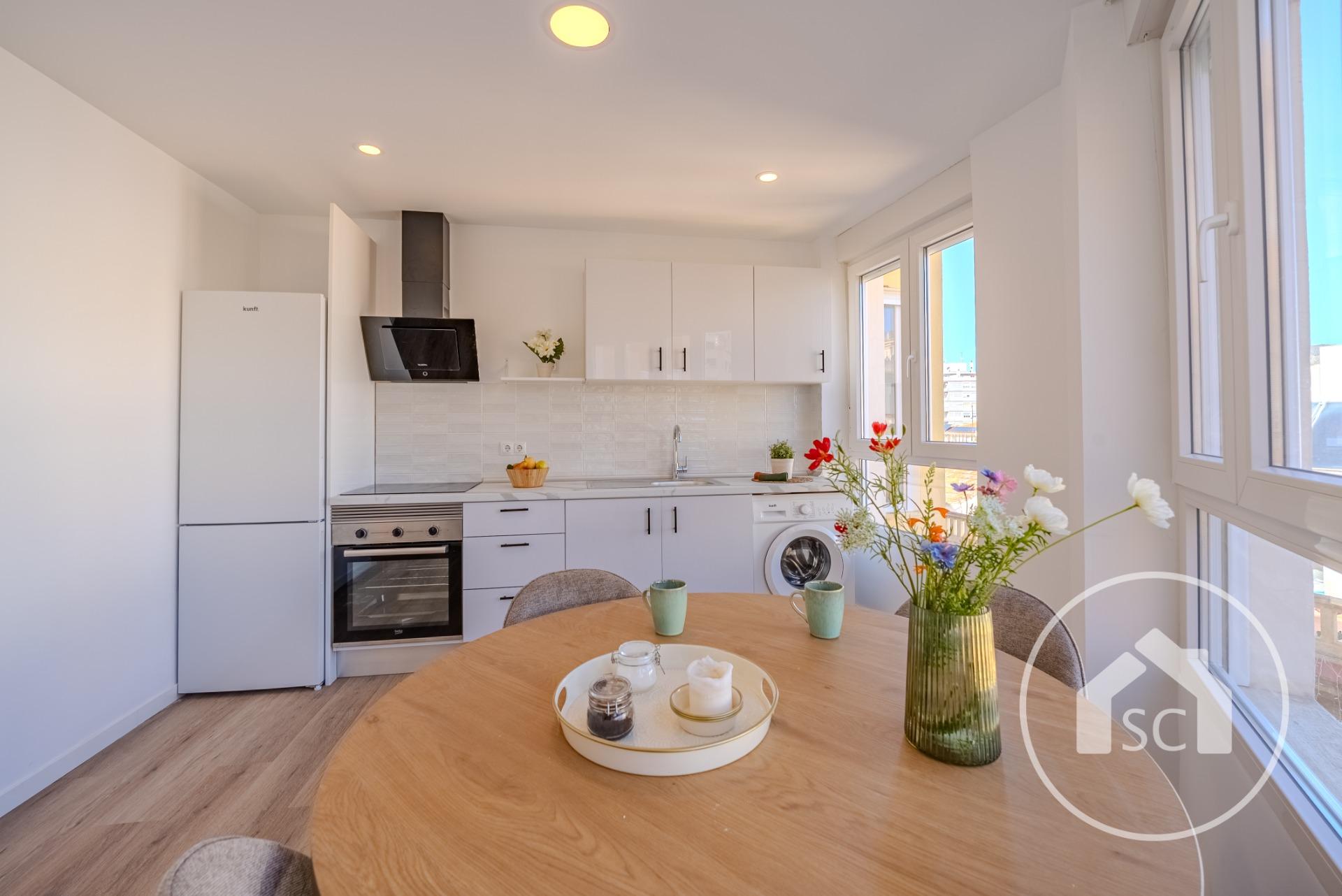 Estudio reformado con mucha luz en pleno centro de Elda — Foto 3 de 13