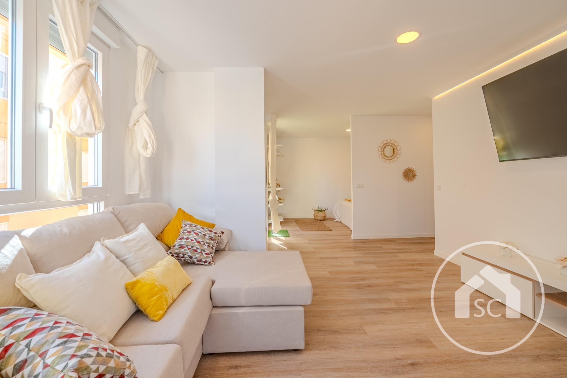 Estudio reformado con mucha luz en pleno centro de Elda — Foto 4 de 13