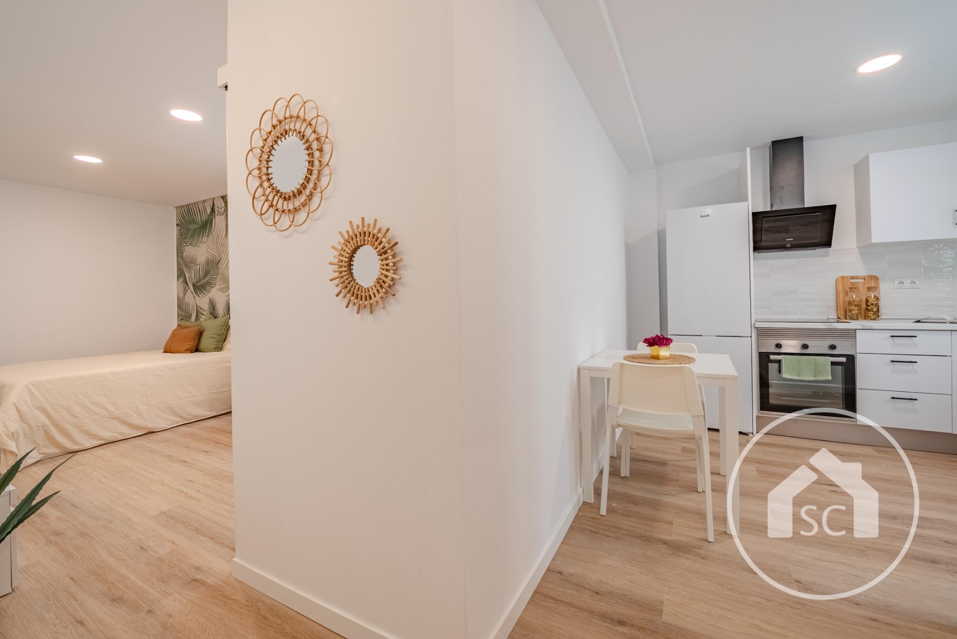 Estudio reformado con mucha luz en pleno centro de Elda — Foto 2 de 12