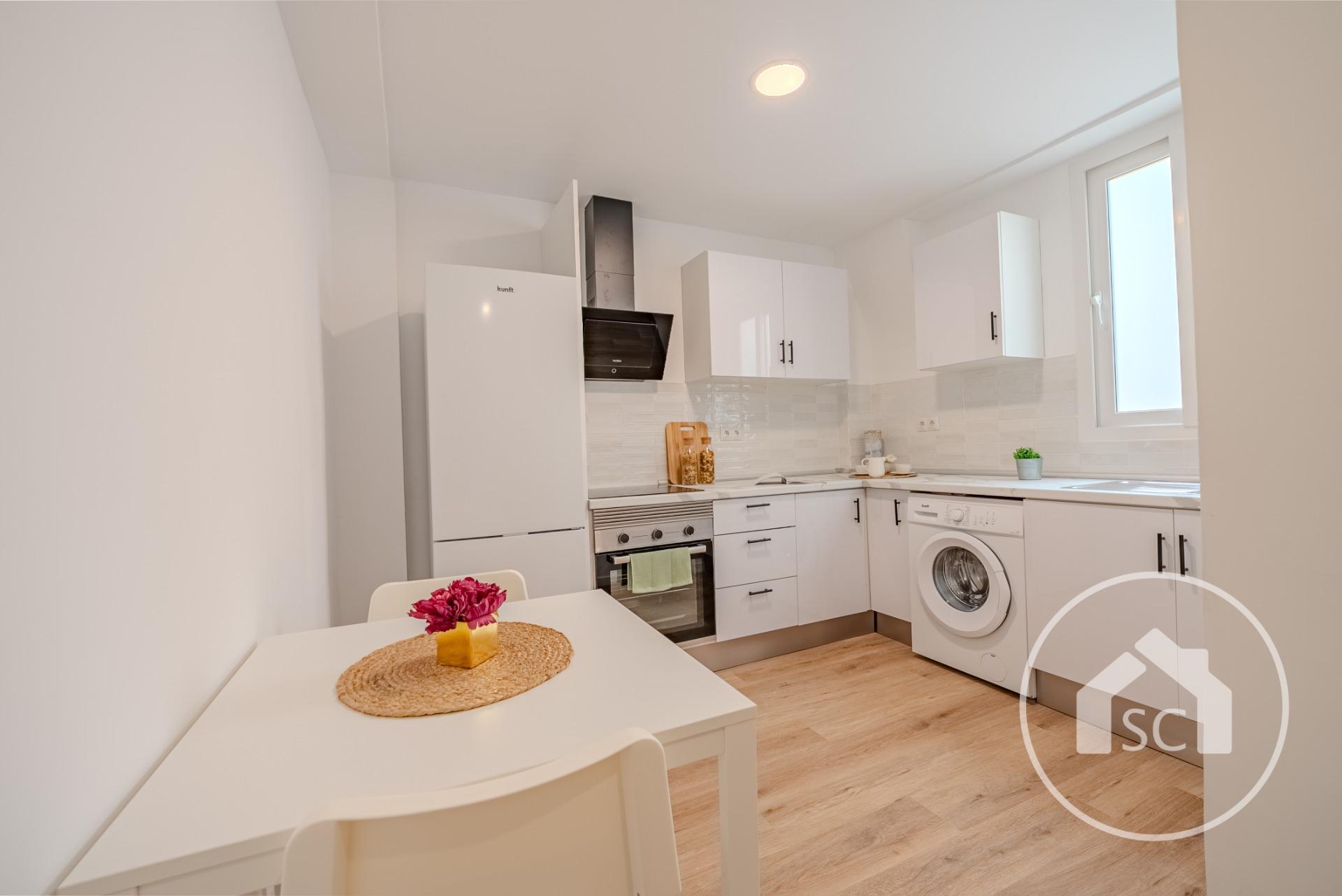 Estudio reformado con mucha luz en pleno centro de Elda — Foto 5 de 12