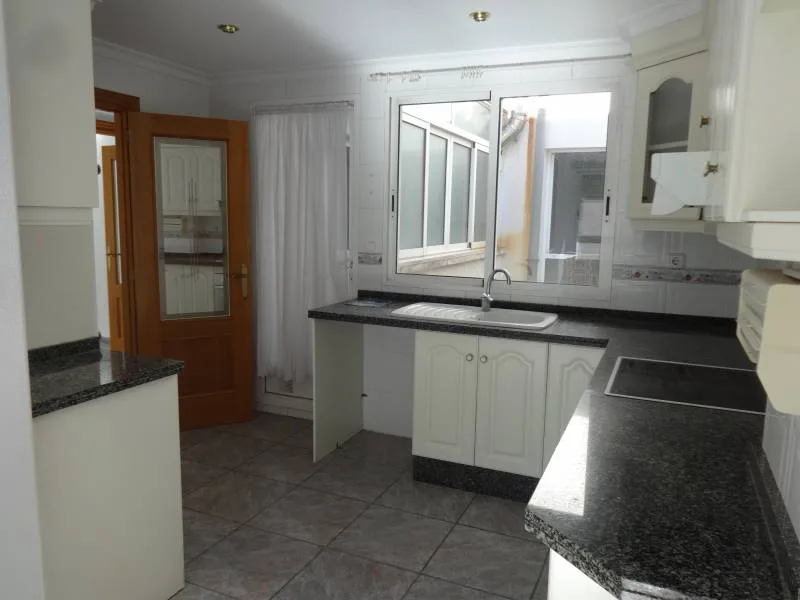 Apartment · 3 bed · 2 baths · 120 m² · Elda — Photo 2 of 16