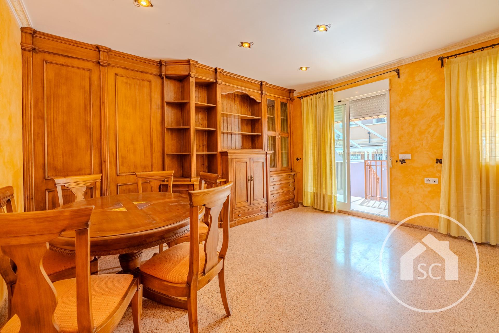 Bungalow · 4 bed · 2 baths · 140 m² · Petrer — Photo 2 of 19