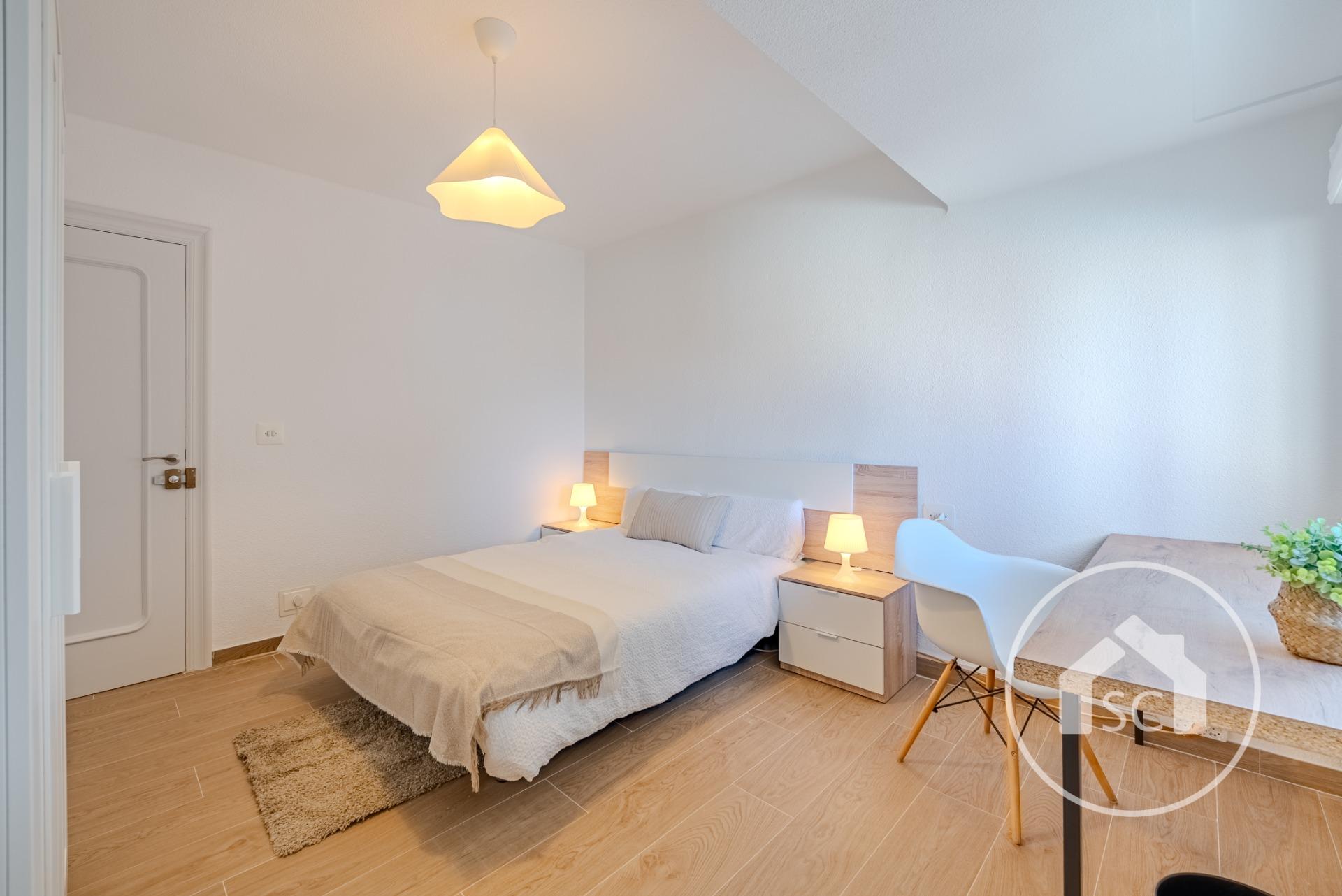 Room · 1 bed · 2 baths · 15 m² · Elda — Photo 3 of 10