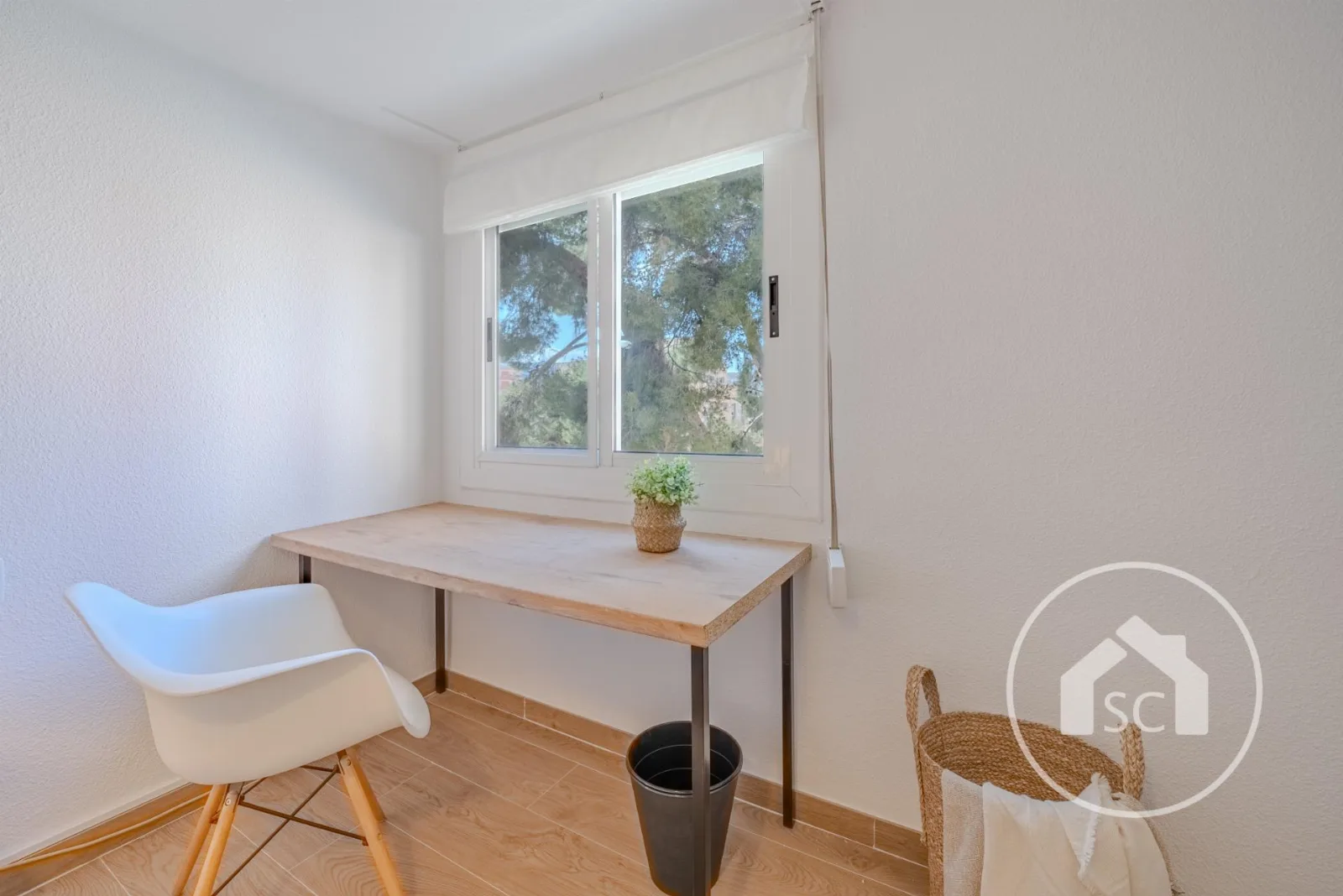 Room · 1 bed · 2 baths · 15 m² · Elda — Photo 2 of 10