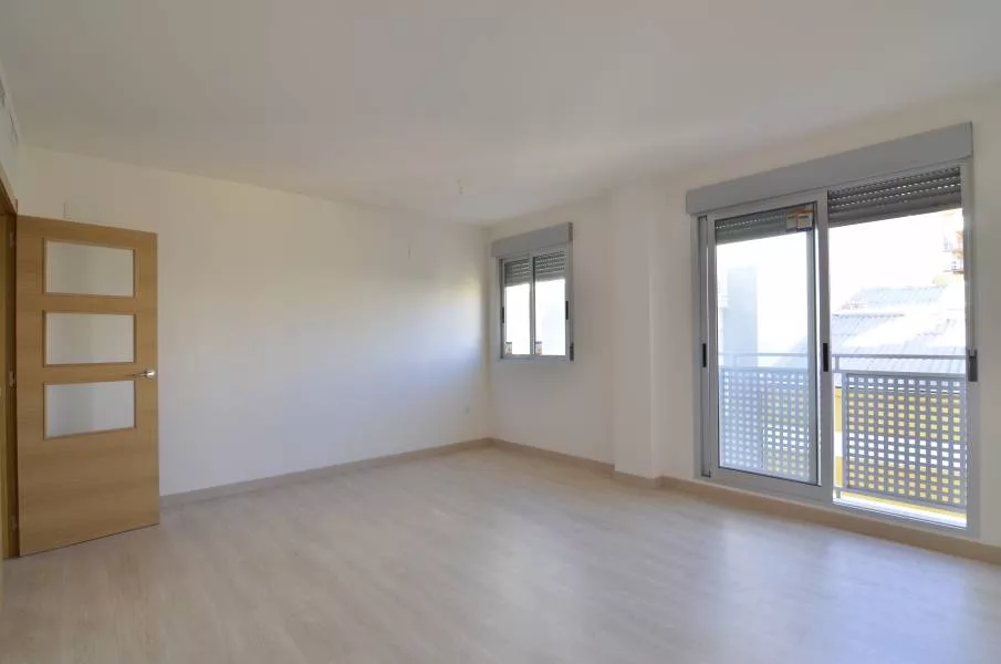 Apartment · 3 bed · 2 baths · 100 m² · Elda