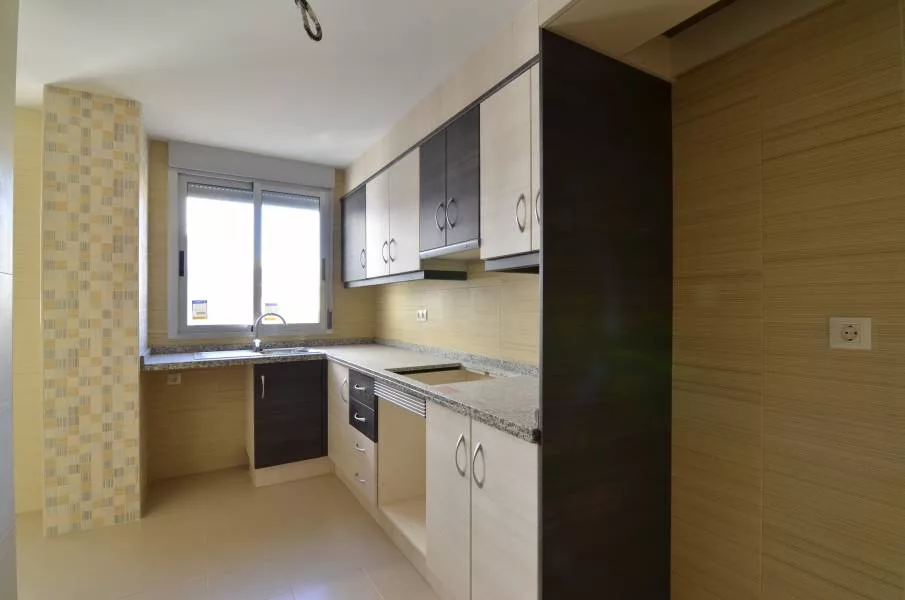 Apartment · 3 bed · 2 baths · 100 m² · Elda — Photo 2 of 13