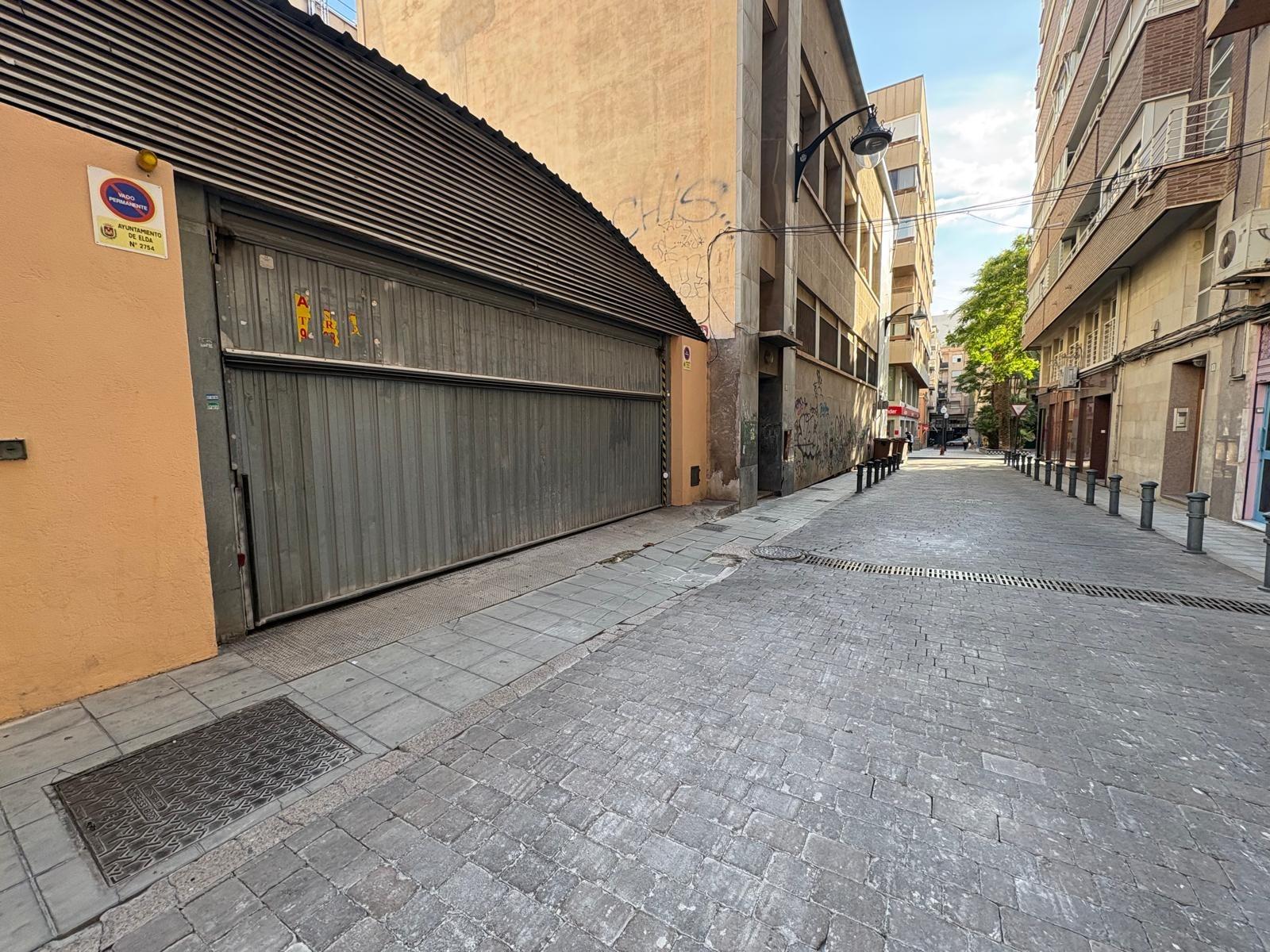 Plaza de garaje en el centro de Elda — Foto 2 de 5