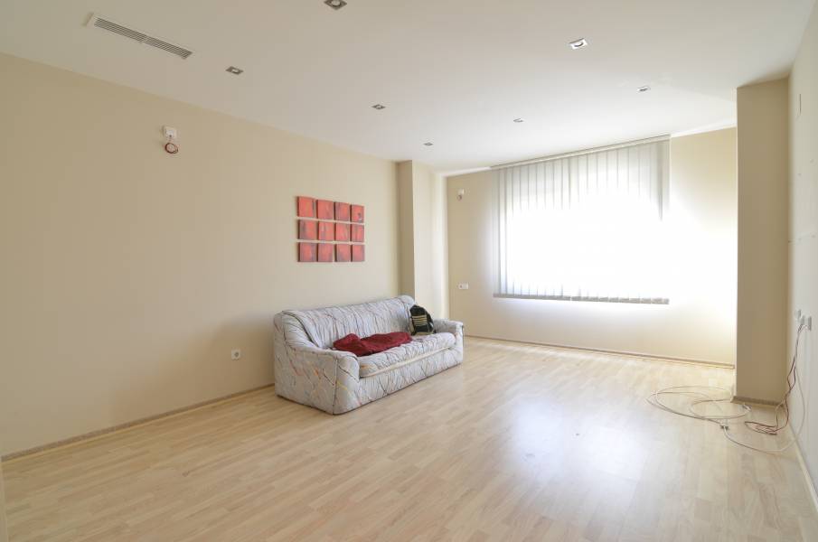 Apartment · 3 bed · 2 baths · 100 m² · Elda — Photo 2 of 14