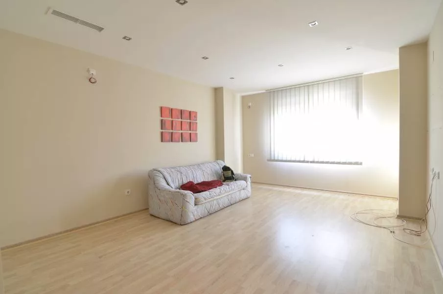 Apartment · 3 bed · 2 baths · 100 m² · Elda — Photo 2 of 14