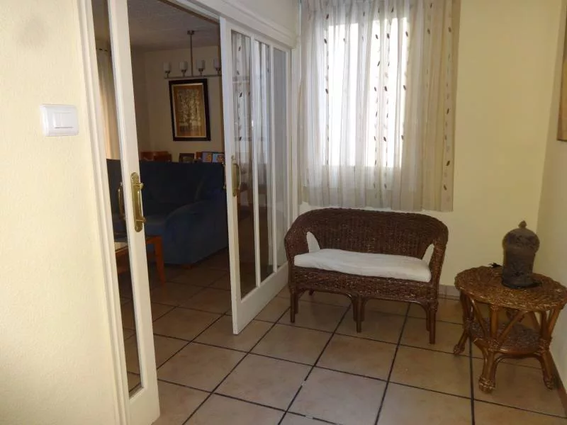 Apartment · 3 bed · 1 bath · 100 m² · Elda — Photo 5 of 12