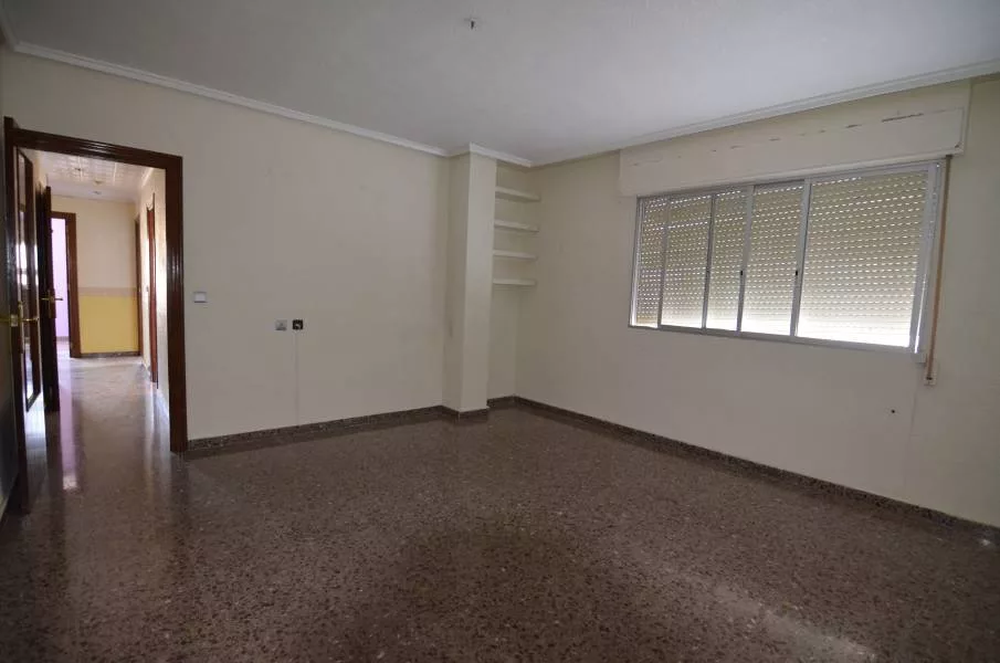 Apartment · 3 bed · 2 baths · 87 m² · Petrer — Photo 5 of 14